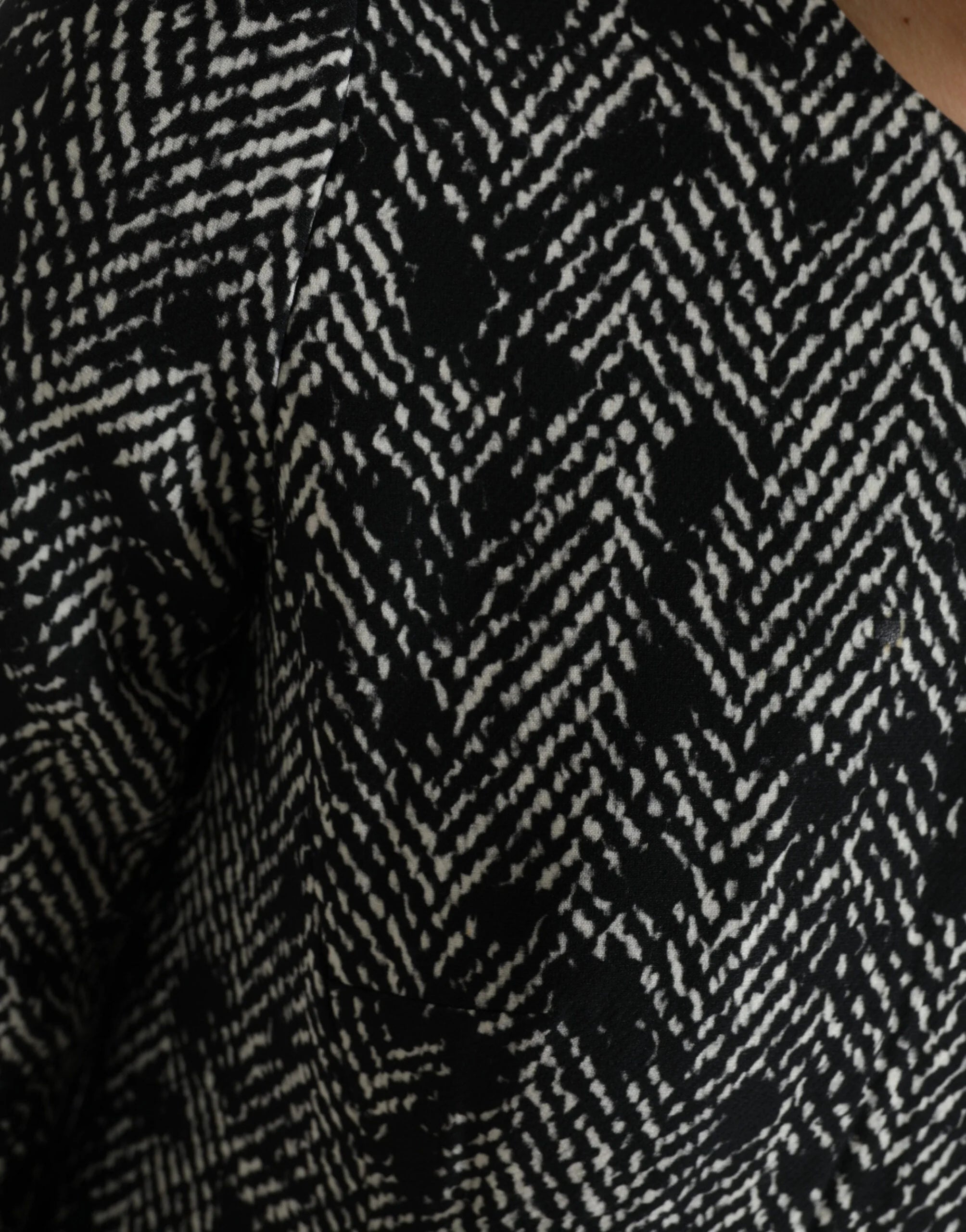 Dolce & Gabbana Black Chevron Polyester Shift Mini Dress - IT40|S - Dresses