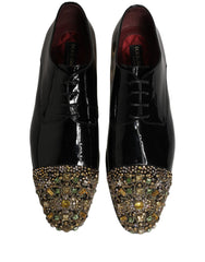 Bakside av Dolce & Gabbana formelle sko som fremhever den strukturerte hælen og det premium lærfinishen.