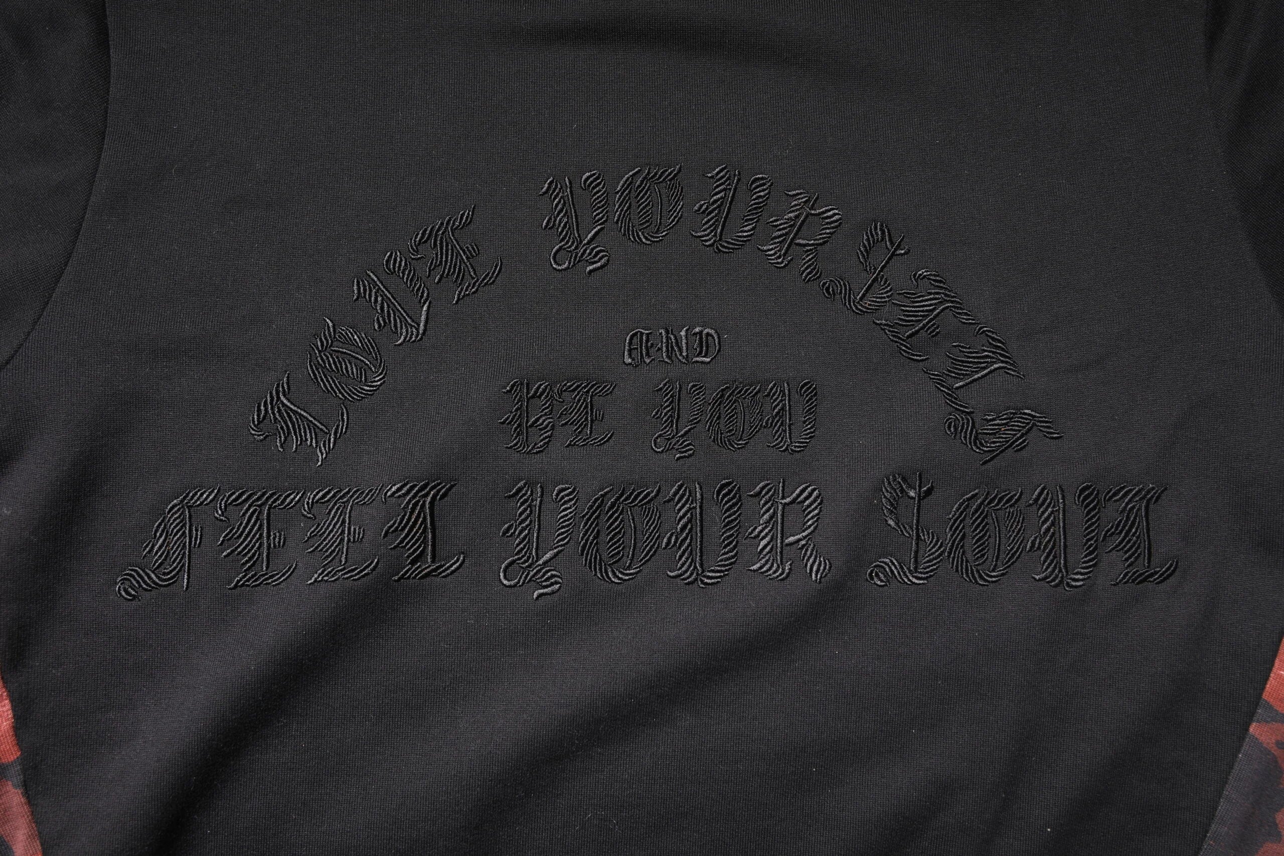 Dolce & Gabbana Black Embroidered Crew Neck Pullover Sweater - IT50 | L - Sweaters