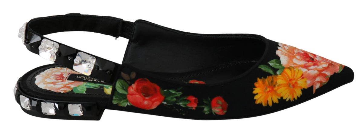 Dolce & Gabbana -mustat kukalliset kristallikoristeiset ballerinat, joissa on elegantti terävä kärki ja koristeelliset jalokivikoristeet.