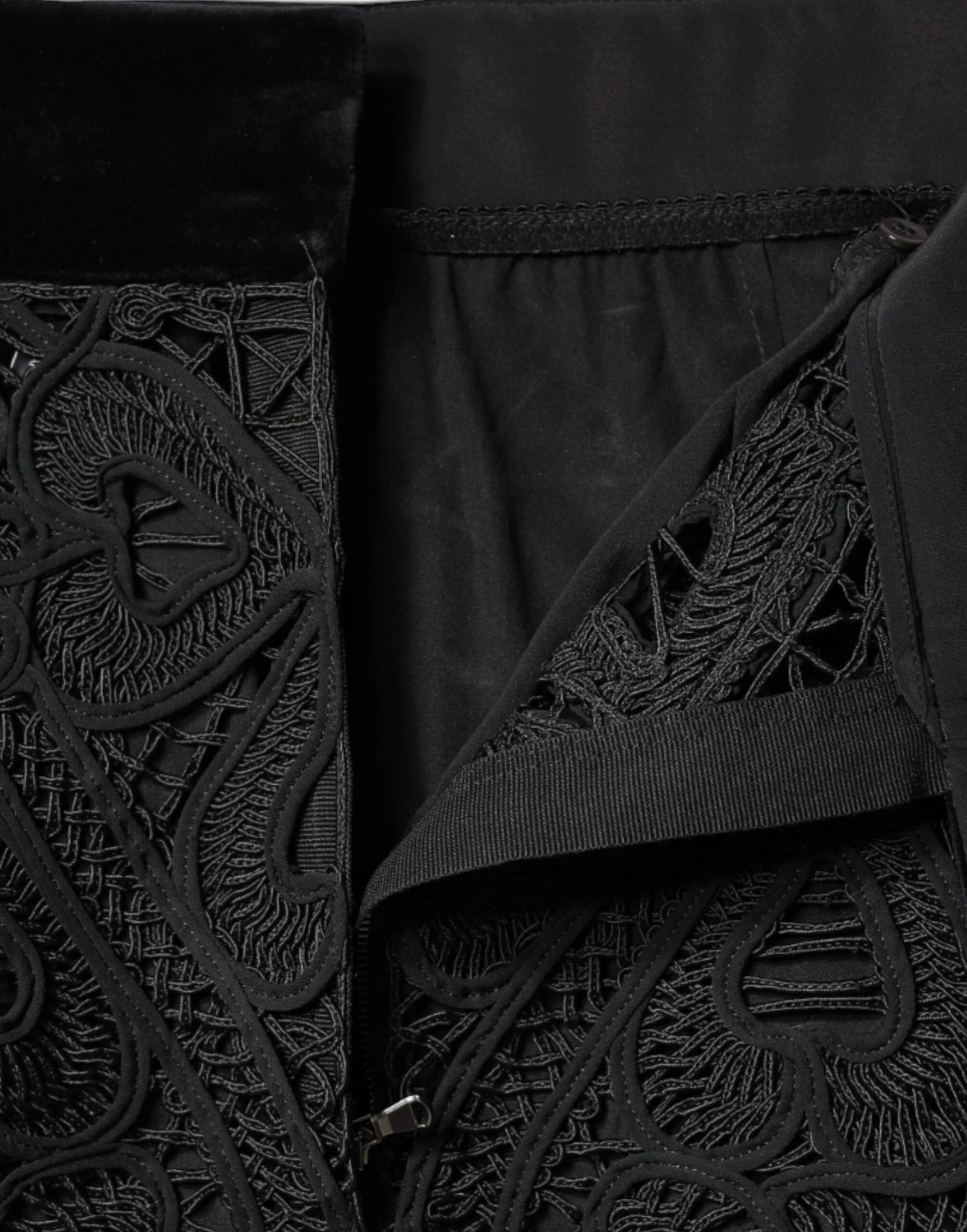 Dolce & Gabbana Black Floral Lace HighWaist Pencil Cut Skirt - IT40|S - Skirts