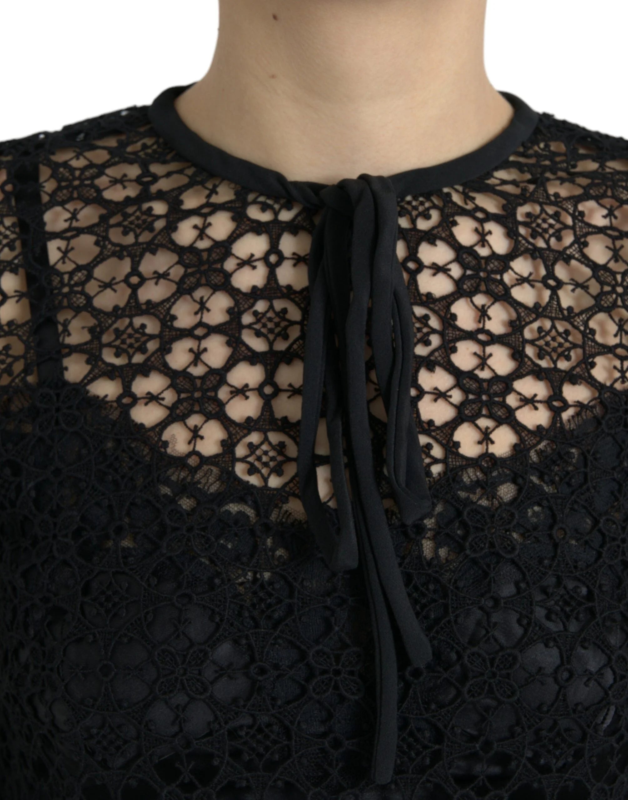 Dolce & Gabbana Black Floral Lace Short Sleeves Blouse Top - IT38 | XS - Blouses