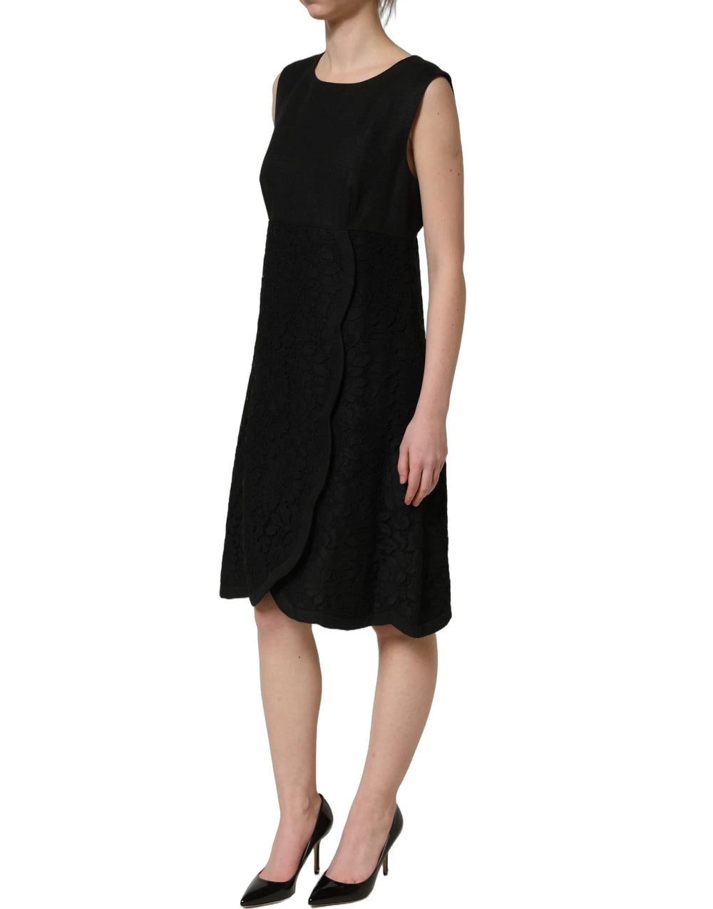 Dolce & Gabbana Black Floral Lace Sleeveless Shift Dress - IT38 | XS