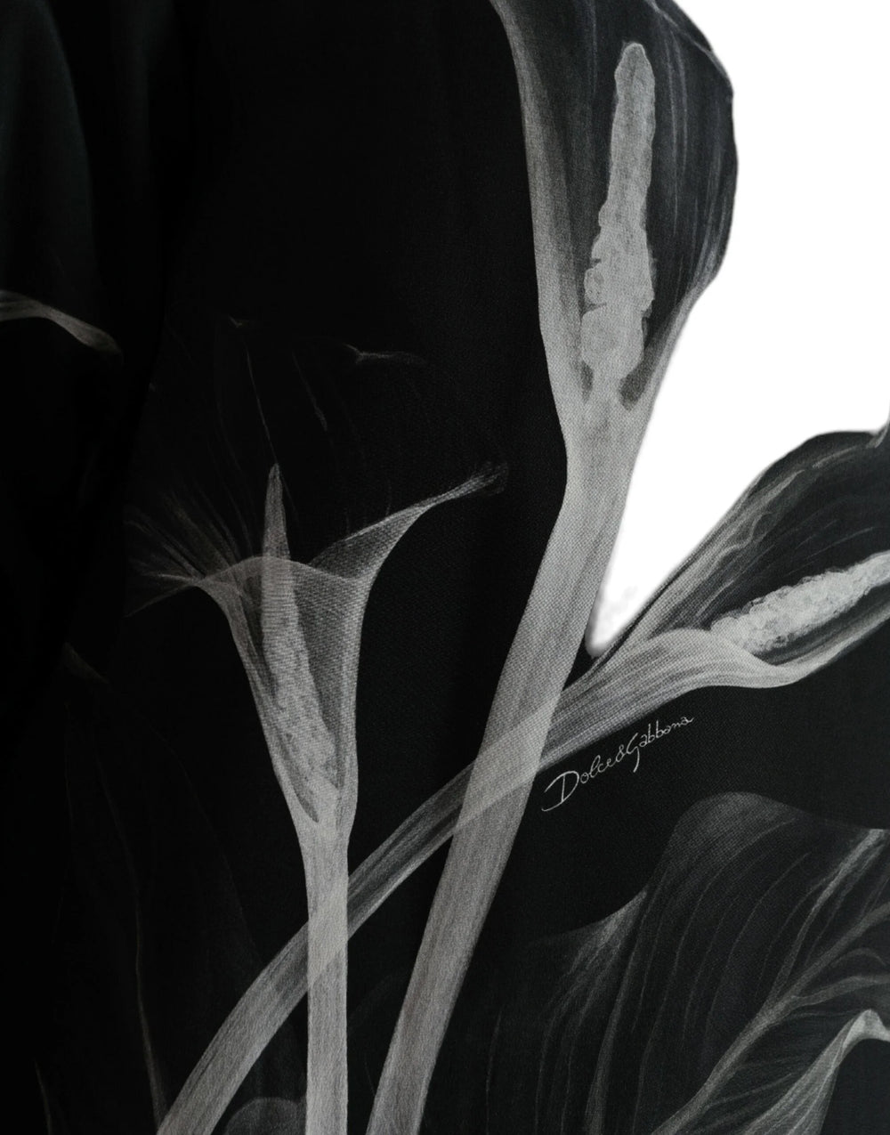 Dolce & Gabbana Black Floral Print Crewneck Pullover Sweater - IT48 | M - Sweaters