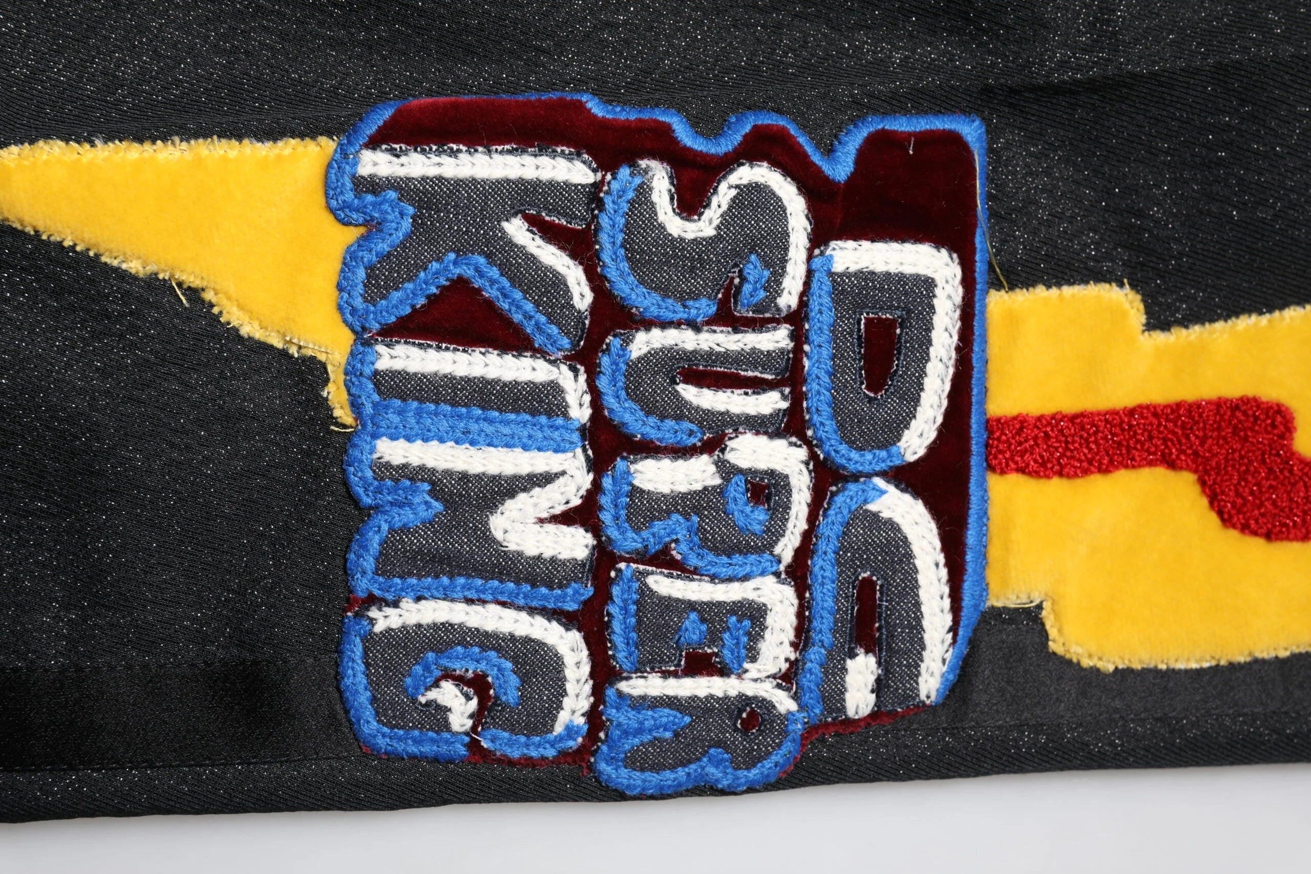 Dolce & Gabbana Black Graphic Embroidery Men Pants - Jeans