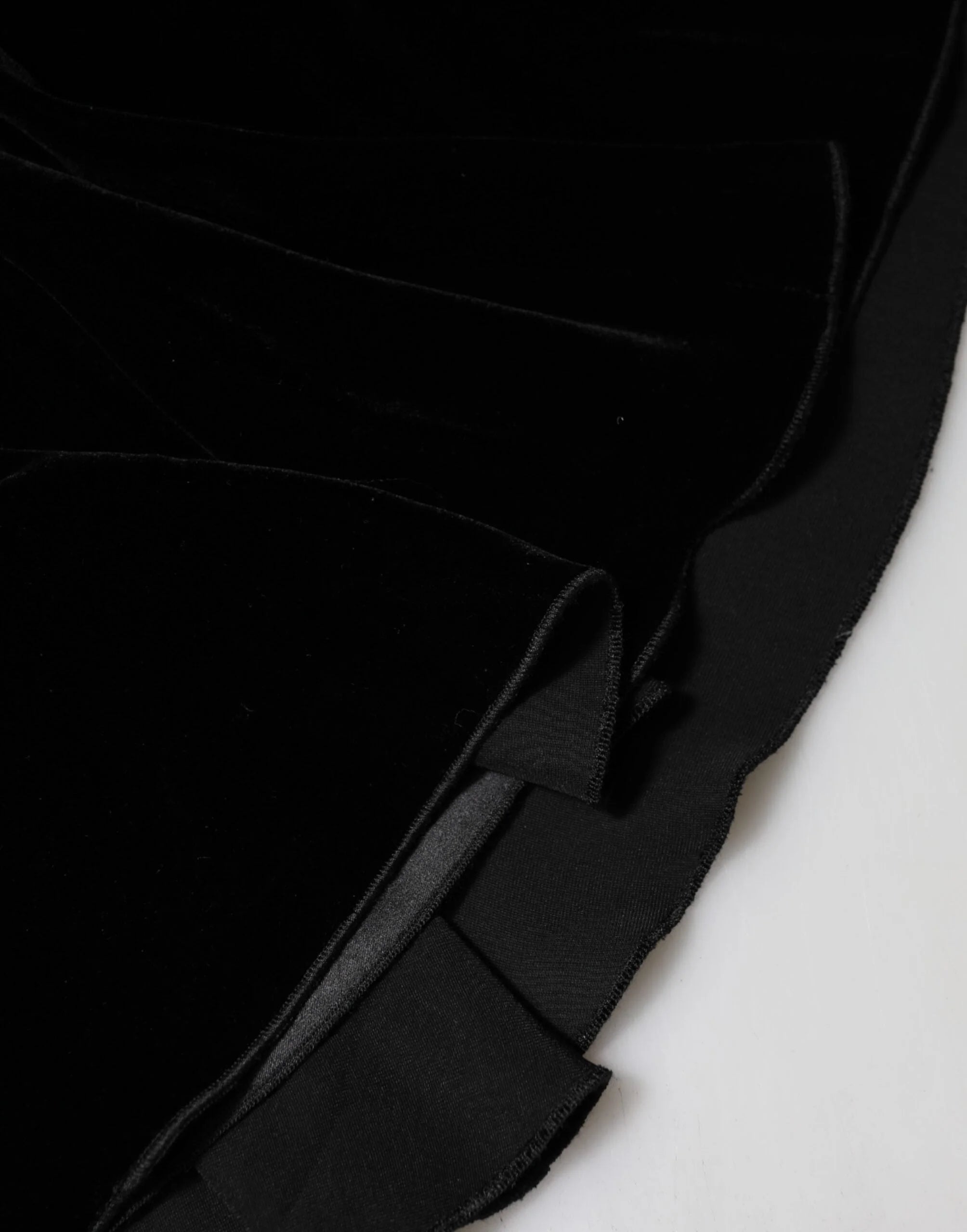 Dolce & Gabbana Black High Waist Fit Flared Midi Skirt - IT46|XL - Skirts