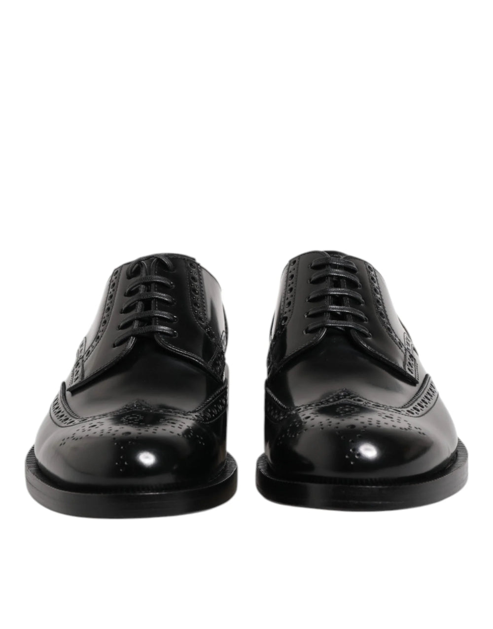 أحذية Dolce & Gabbana جلدية سوداء من جلد العجل بنهاية wingtip مع ثقوب بروج كلاسيكية ورباط أمامي.