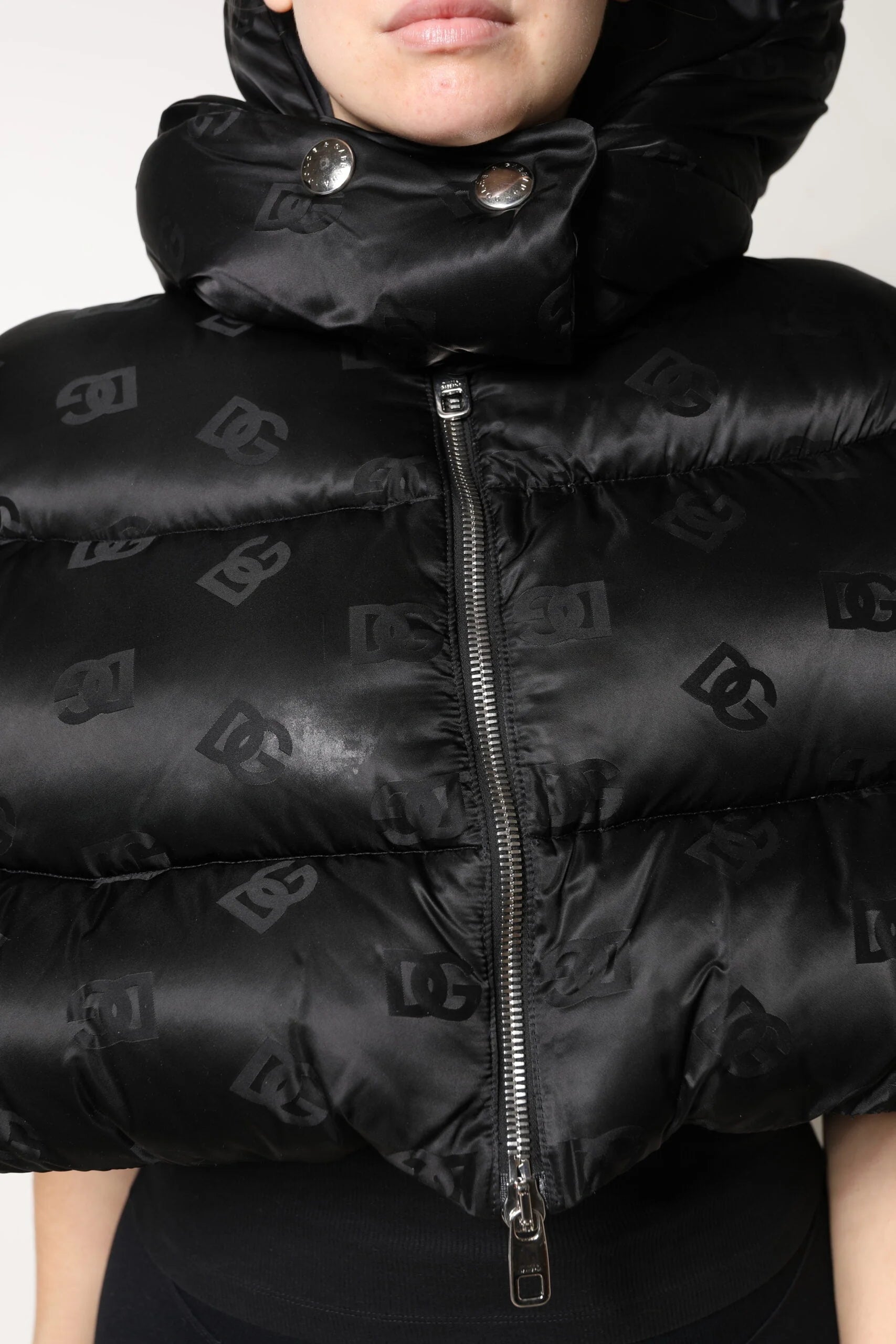 Dolce & Gabbana Black Padded Puffer Hooded Full Zip Cropped Jacket - IT40|S - Puffer Jackets