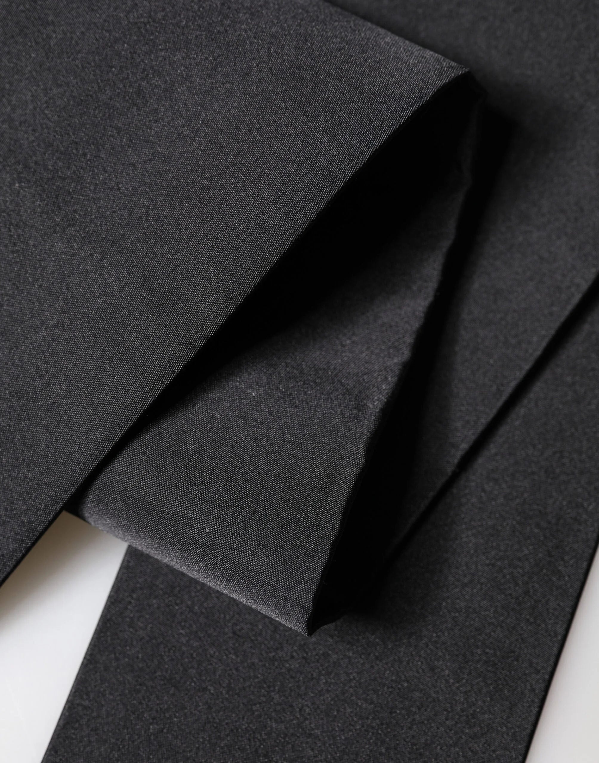 Dolce & Gabbana Black Silk Fringe Neck Wrap Foulard 160.5cm x 8cm Scarf