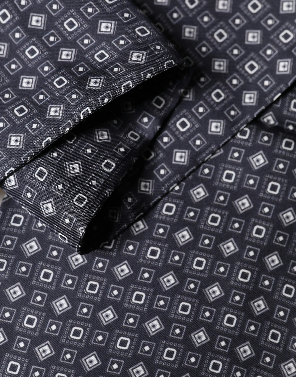 Dolce & Gabbana Black Silk Geometric Fringe Wrap Foulard 136cm X 15cm Scarf