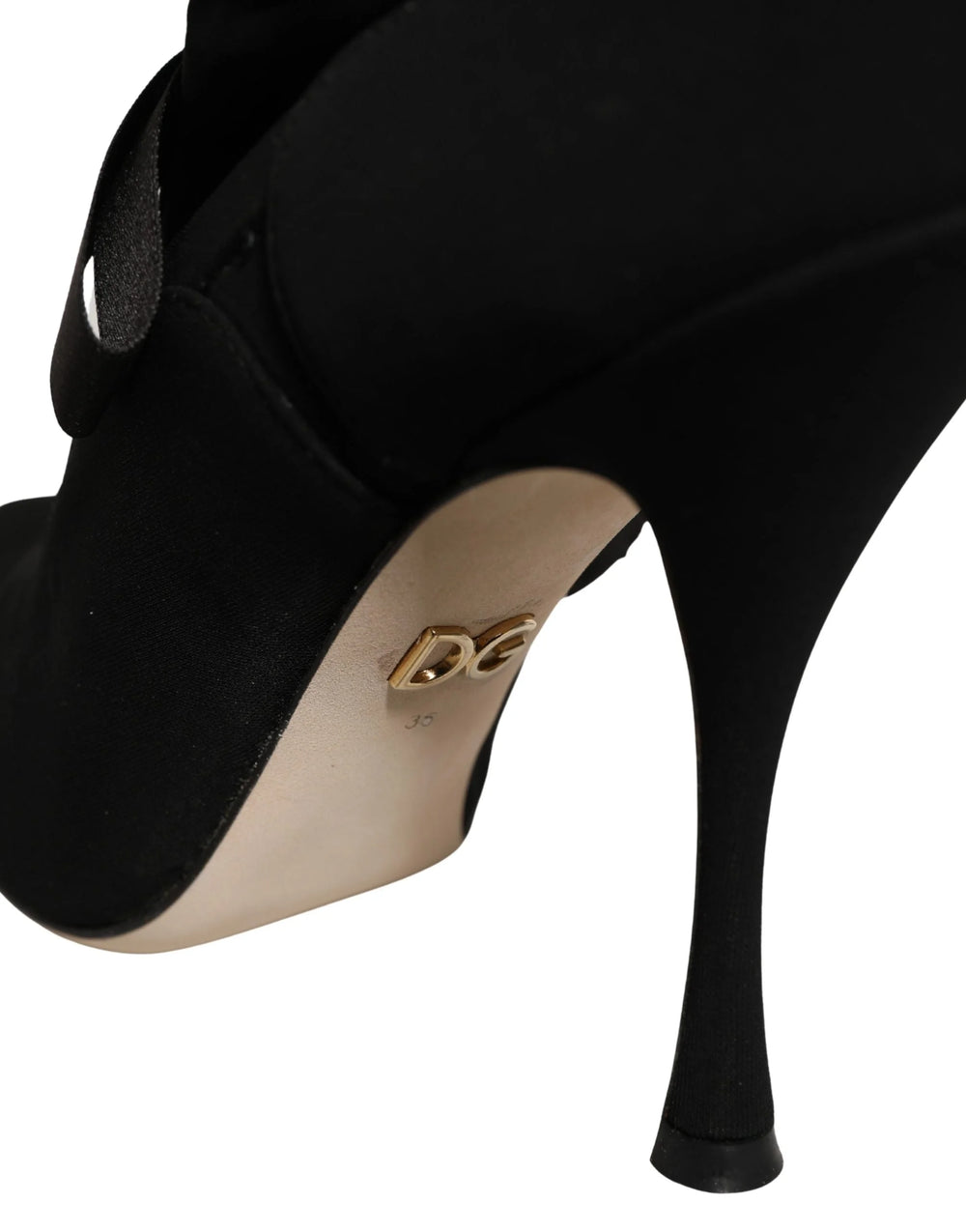 Dolce & Gabbana schwarze Stilettetten-Mid-Calf-Stiefel aus Stretch-Material mit einer schlanken spitz zulaufenden Zehenpartie und einer eleganten High-Heel-Silhouette.
