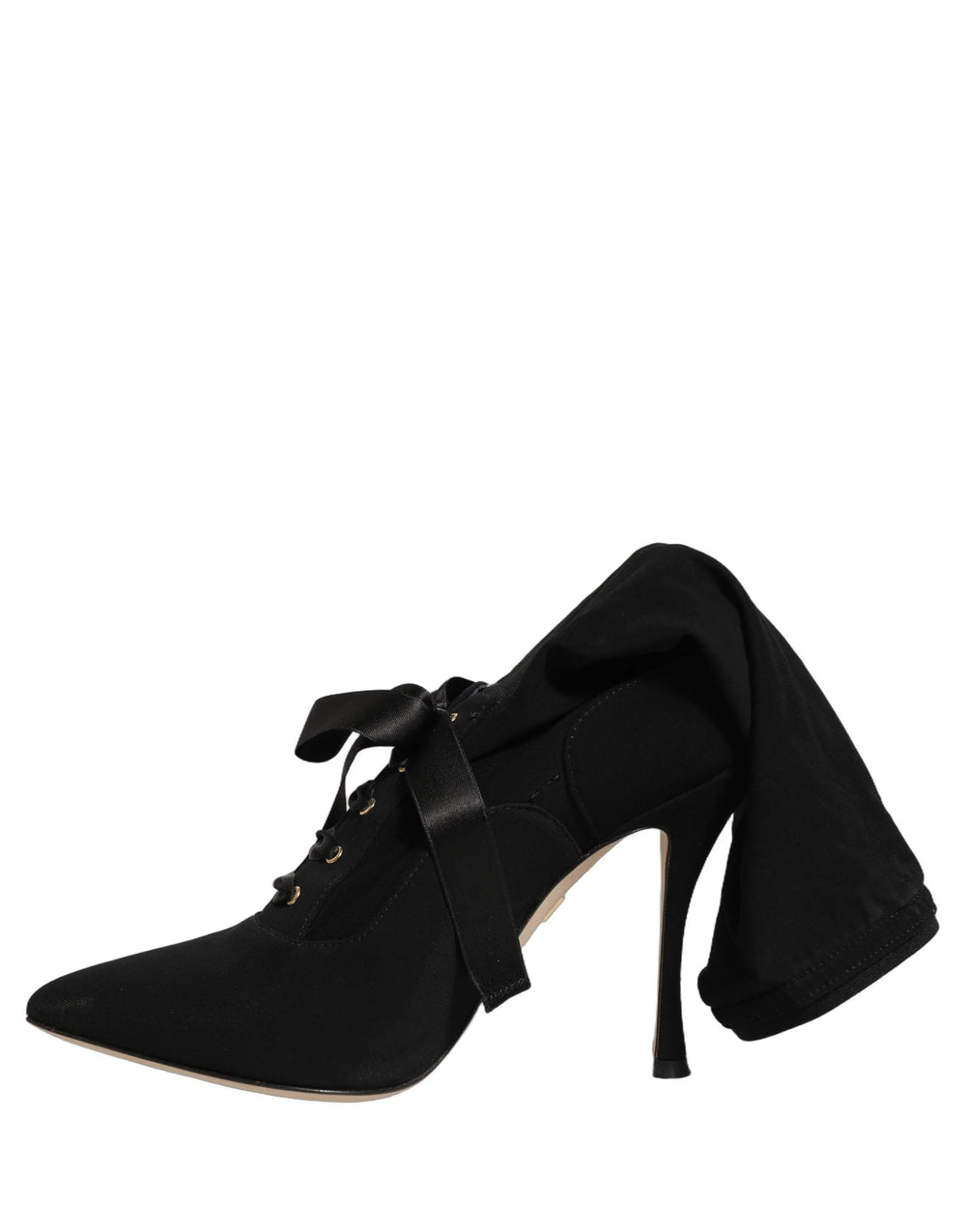 Rückansicht der Dolce & Gabbana Mid-Calf-Stilettettenstiefel, die die präzise Naht und den strukturierten Absatzpfeil hervorheben.