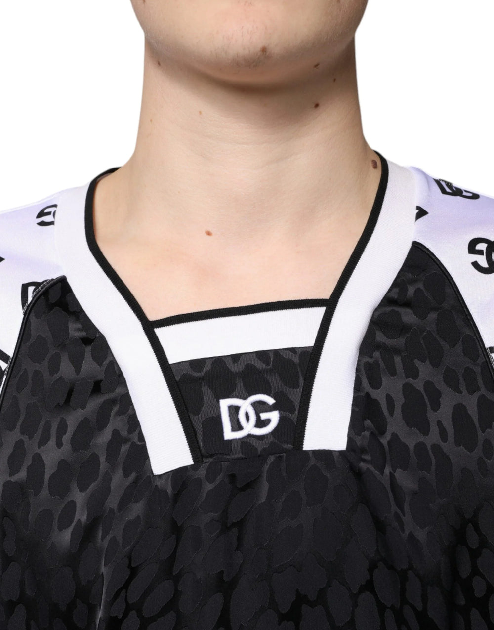 Dolce & Gabbana Black White Logo Men Short Sleeves T-shirt - IT52 | XL - T-Shirts