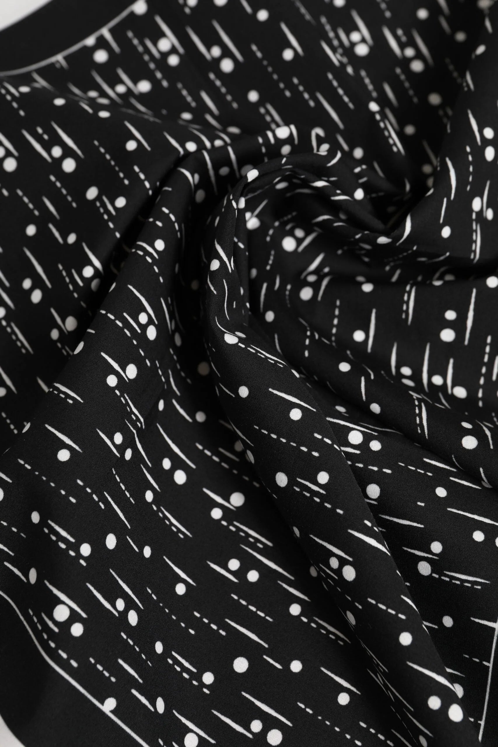 Dolce & Gabbana Black White Printed Square Foulard Scarf - Scarves & Shawls