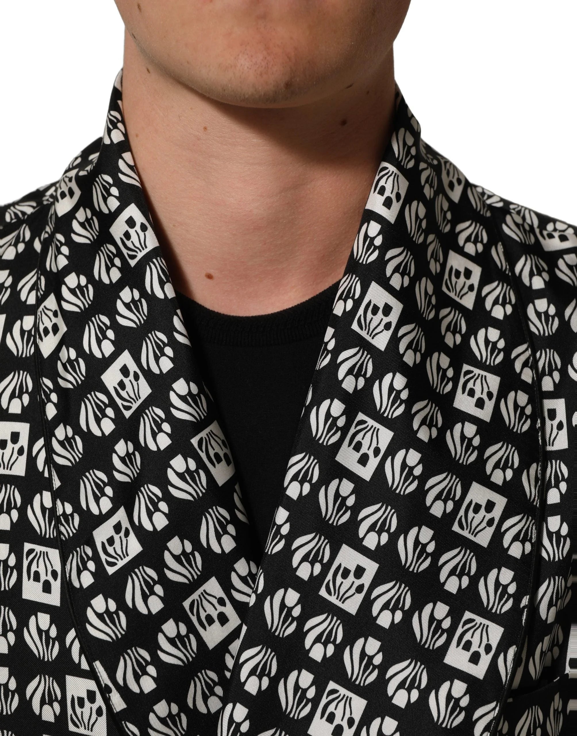 Dolce & Gabbana Black White Silk Men Wrap Robe Coat Jacket - IT48 | M