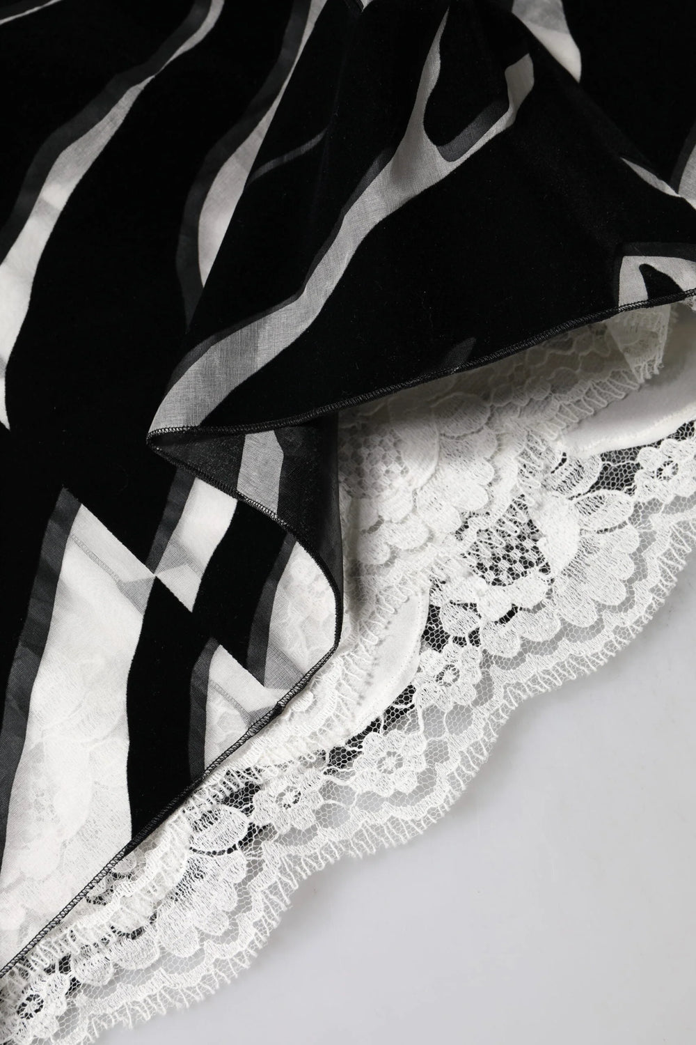 Dolce & Gabbana Black White Zebra A-line Sheath Mini Dress - Dresses