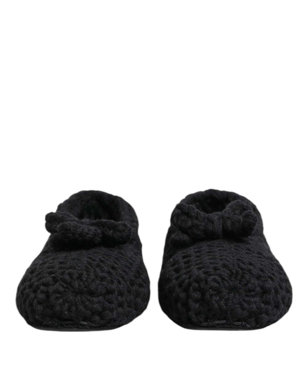 Dolce & Gabbanan mustat villakneepitut balettatennarit, joissa on tyylikäs slip-on-siluetti ja minimalistinen luksusdesign.