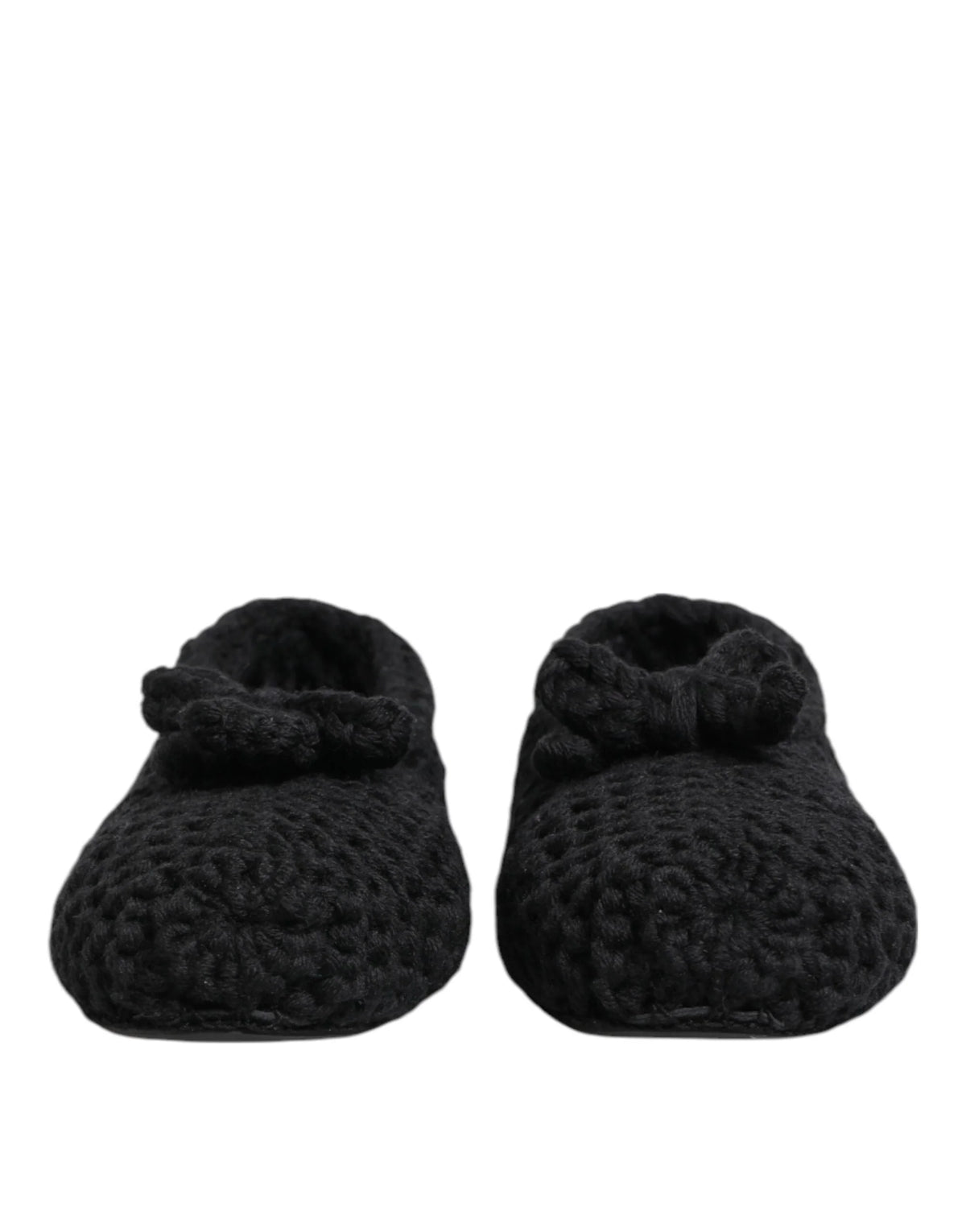 Dolce & Gabbanan mustat villakneepitut balettatennarit, joissa on tyylikäs slip-on-siluetti ja minimalistinen luksusdesign.
