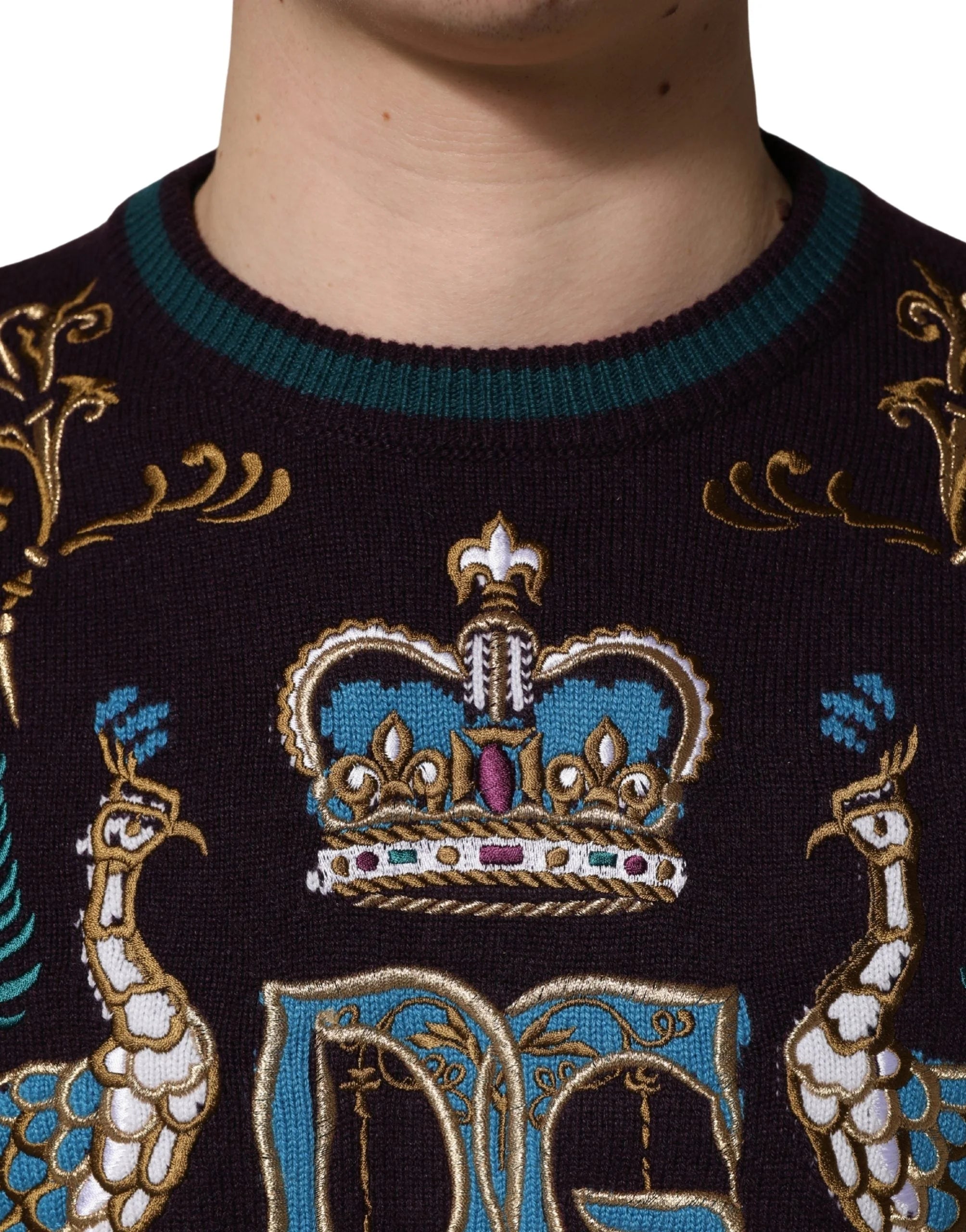 Dolce & Gabbana Bordeaux Cashmere Crown Embroidered Sweater - IT50 | L