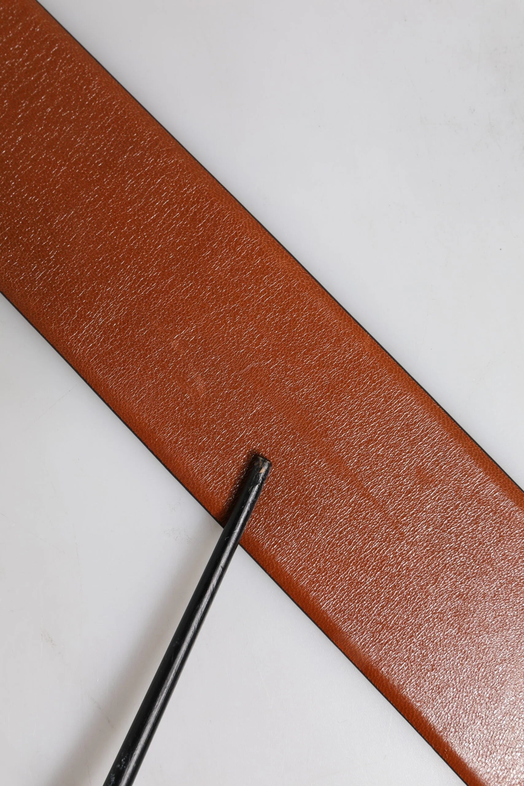 Dolce & Gabbana Brown Leather Gold Metal Buckle Classic Belt - 90 cm / 36 Inches - Belts