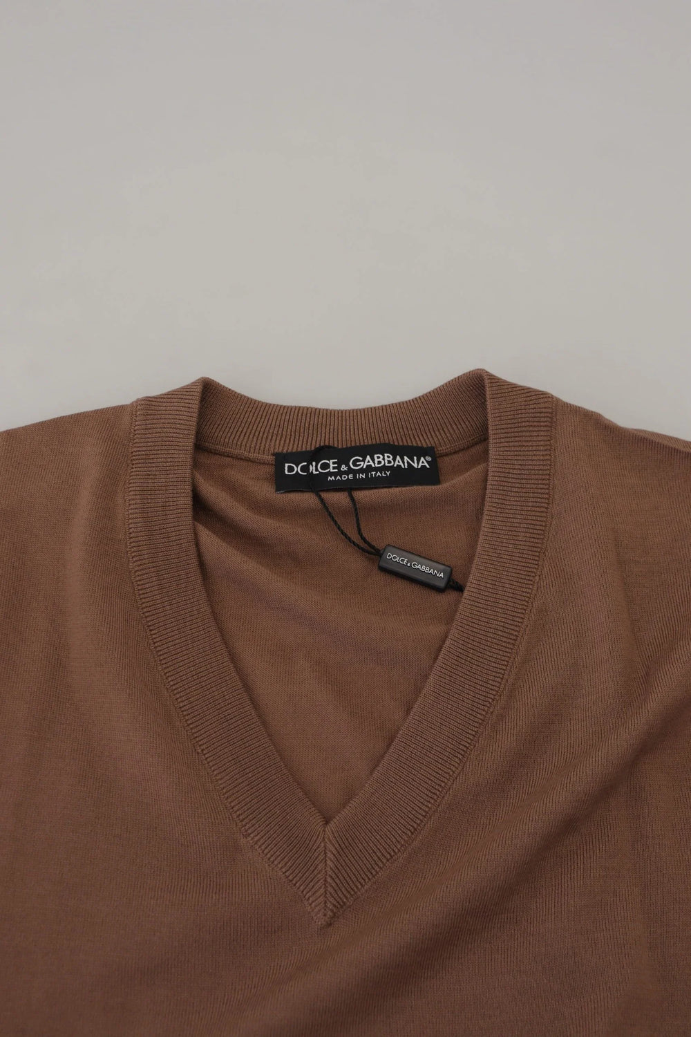 Dolce & Gabbana Brown Wool Men V-neck Pullover Sweater - IT39 | S - Sweaters