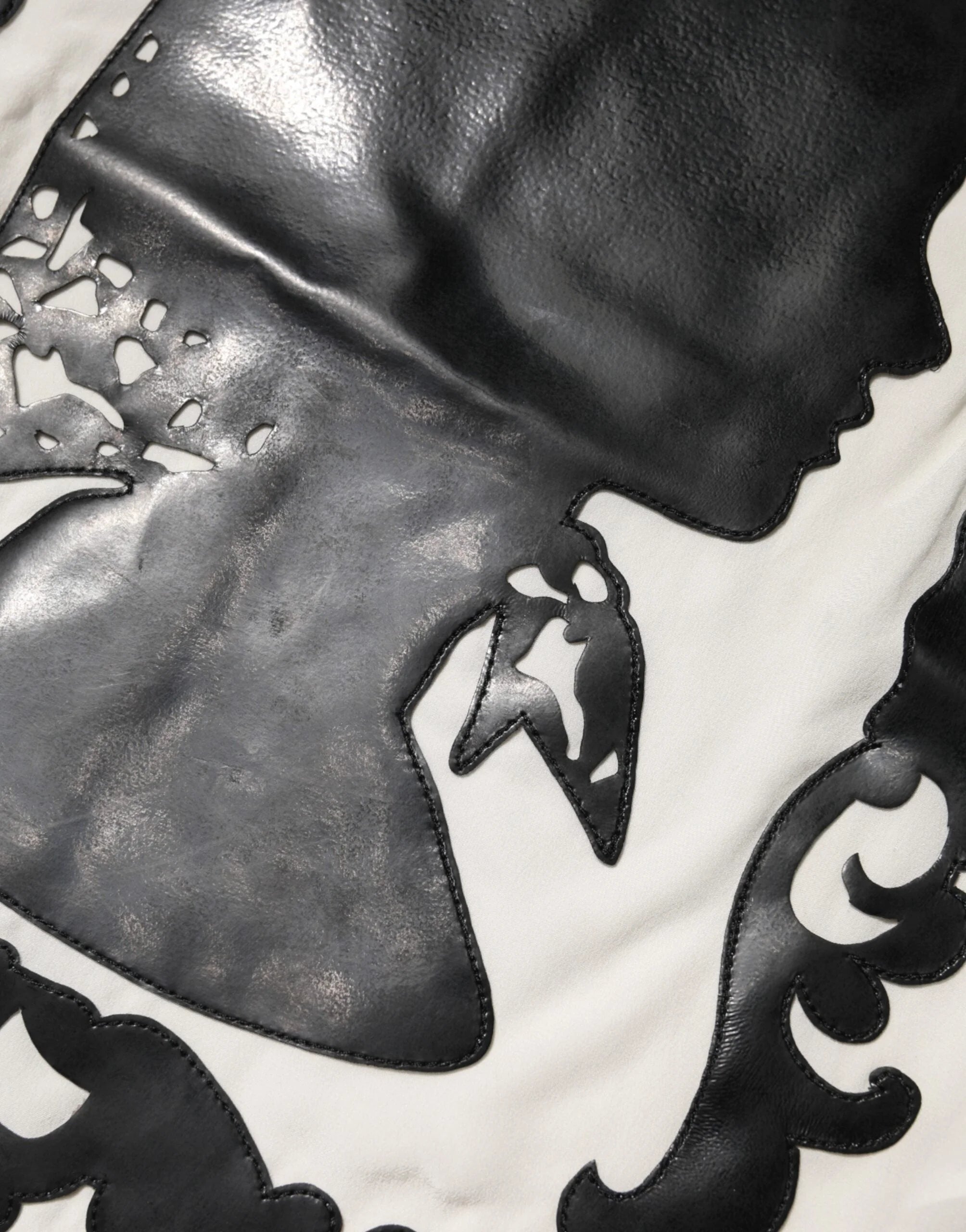 Dolce & Gabbana Cream Silk Silhouette Detail Short Sleeve Top - IT40|S