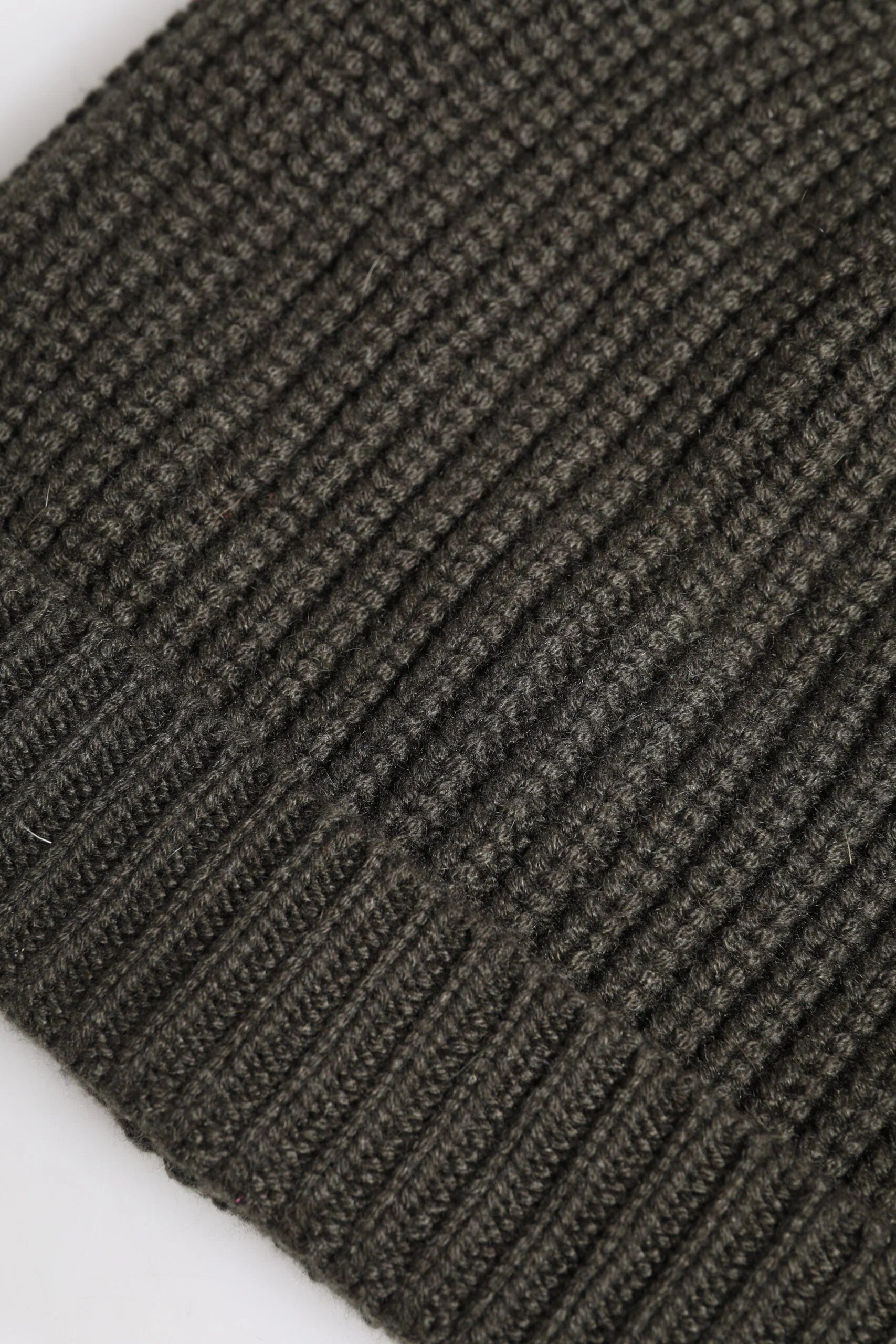 Dolce & Gabbana Dark Gray Cashmere Knit Winter Beanie Hat - Beanies