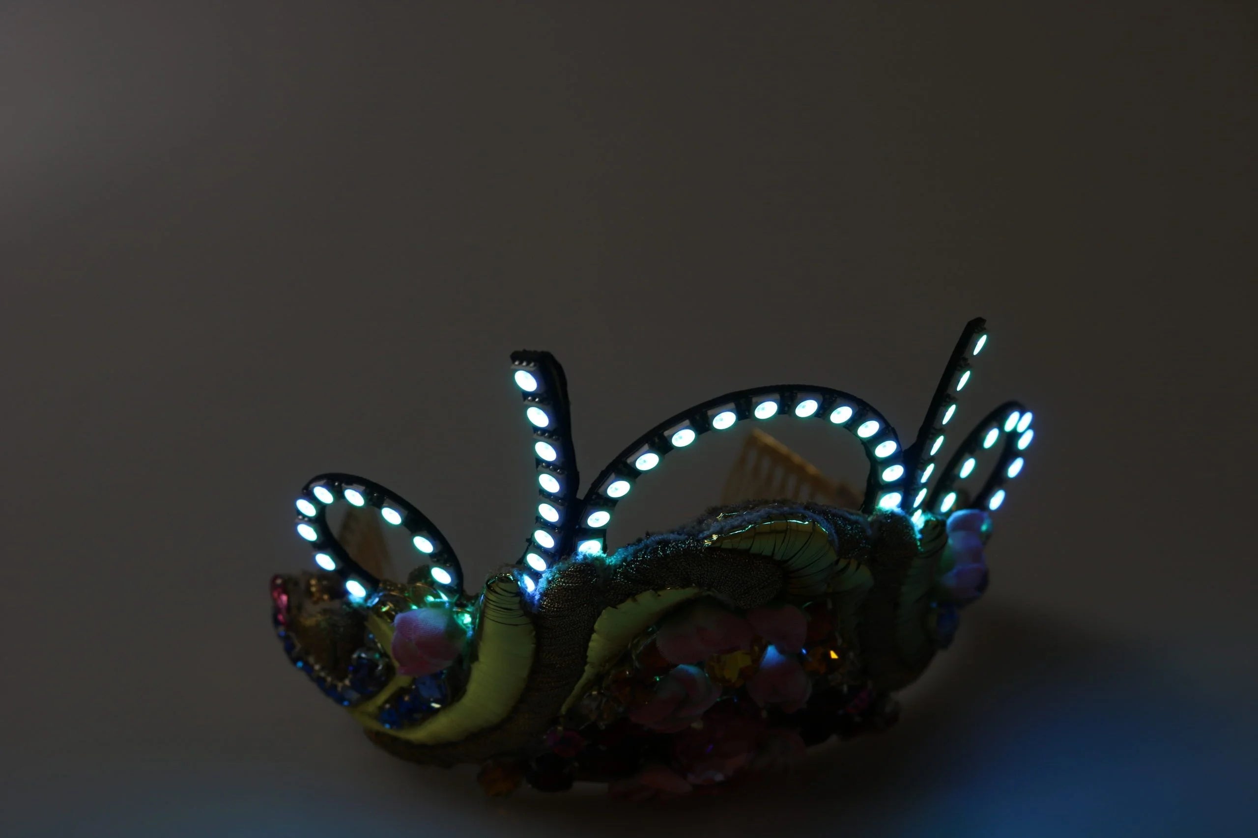 Dolce & Gabbana Gold Brass Floral Crystals LED Lights Crown Tiara Diadem - Tiaras