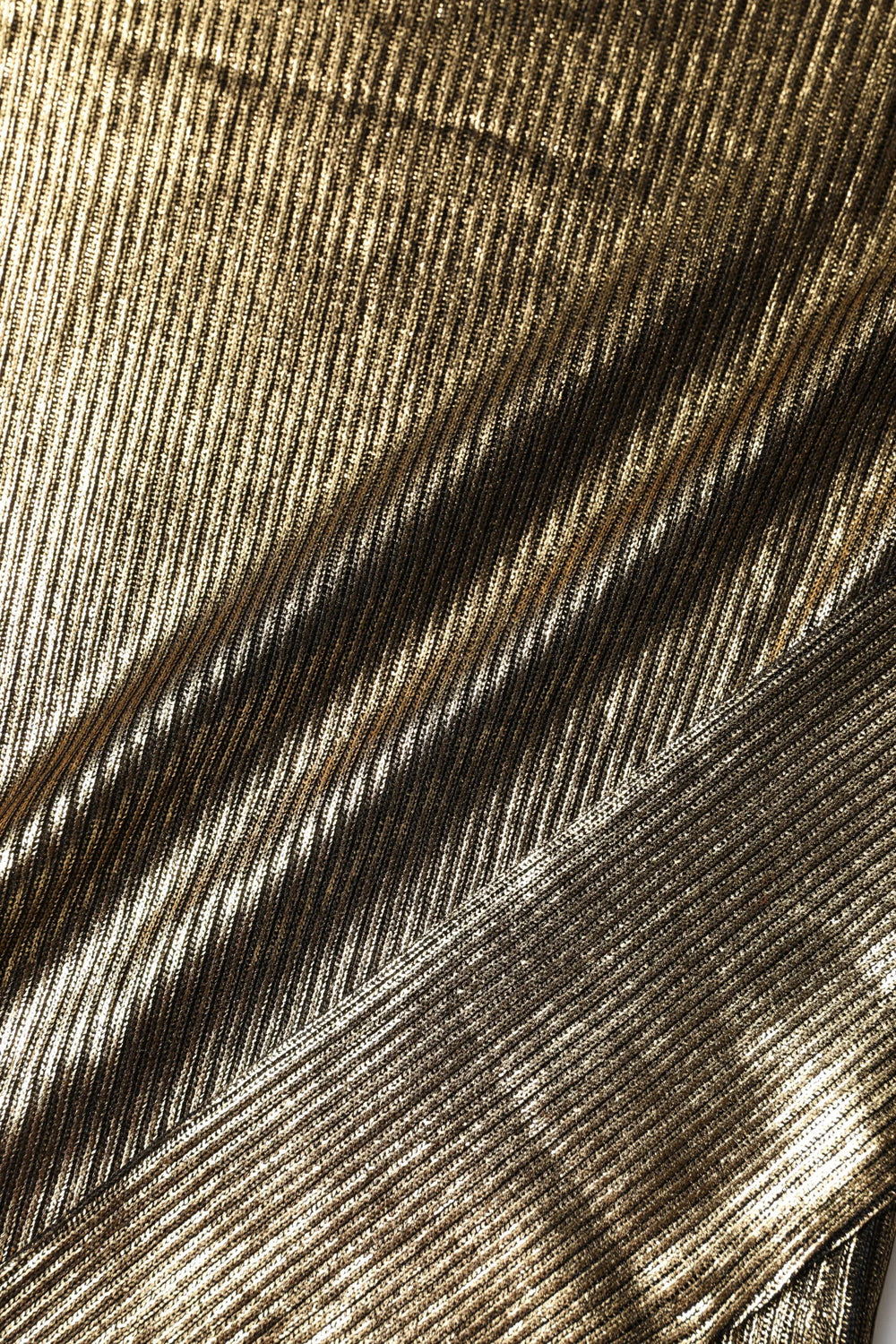 Dolce & Gabbana Gold Round Neck Long Sleeve Pullover Top - IT40|S - Sweaters