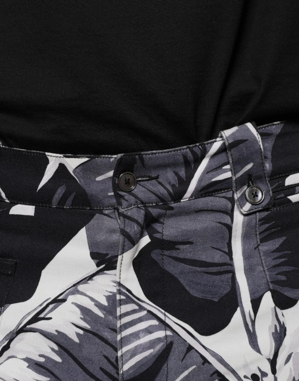 Dolce & Gabbana Gray Banana Leaf Cotton Stretch Capri Pants - IT46 | S - Trousers