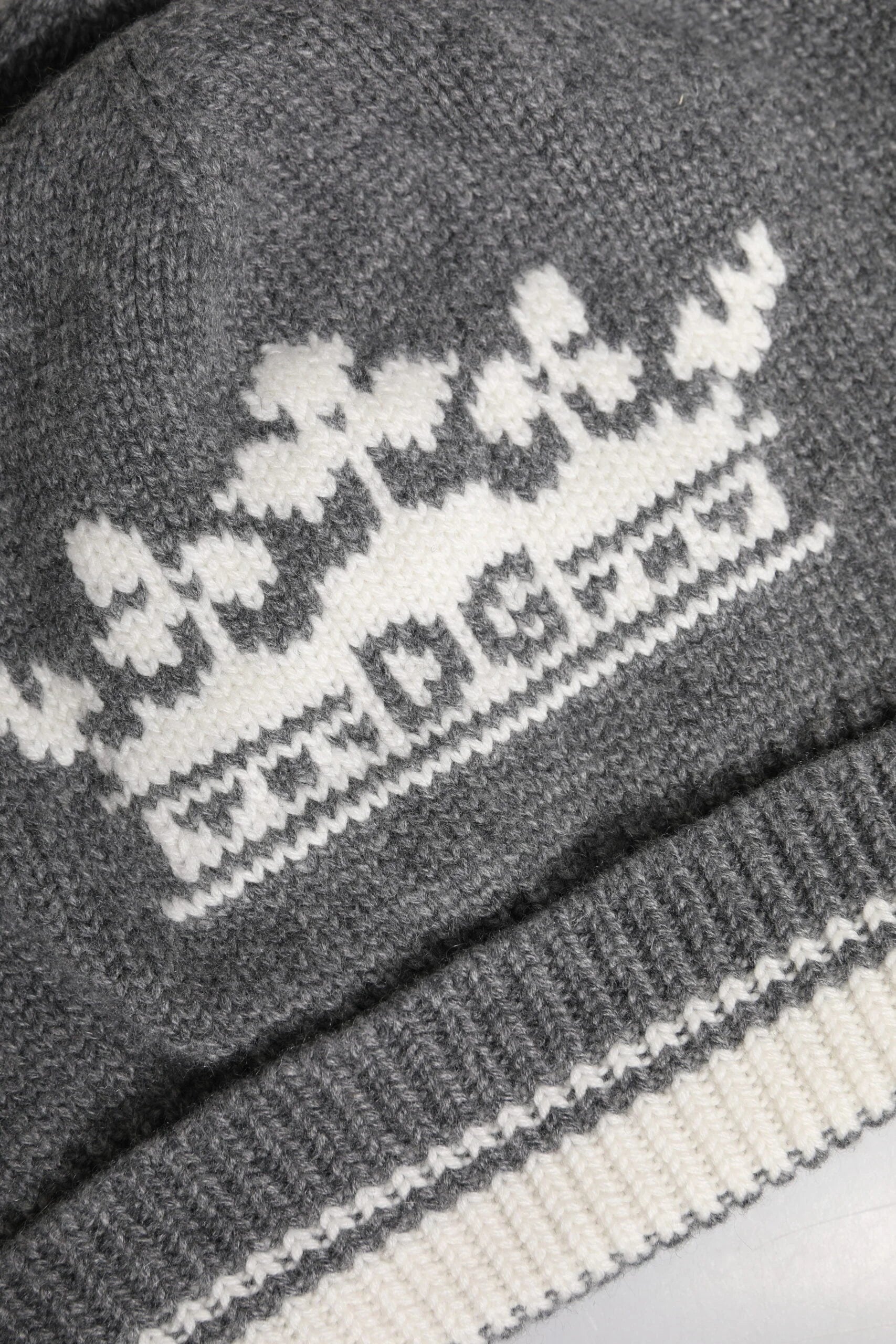 Dolce & Gabbana Gray Cashmere Knitted Winter Beanie Hat - Beanies