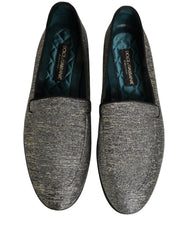 Achterkant van de Dolce & Gabbana lurex dress shoes, waarbij de gestructureerde hielkap en de glinsterende afwerking worden benadrukt.