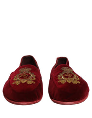 Dolce & Gabbana Μόκασιν από Βελούδο Καρμίνι με Κεντημένο Στέμμα - EU44/US11