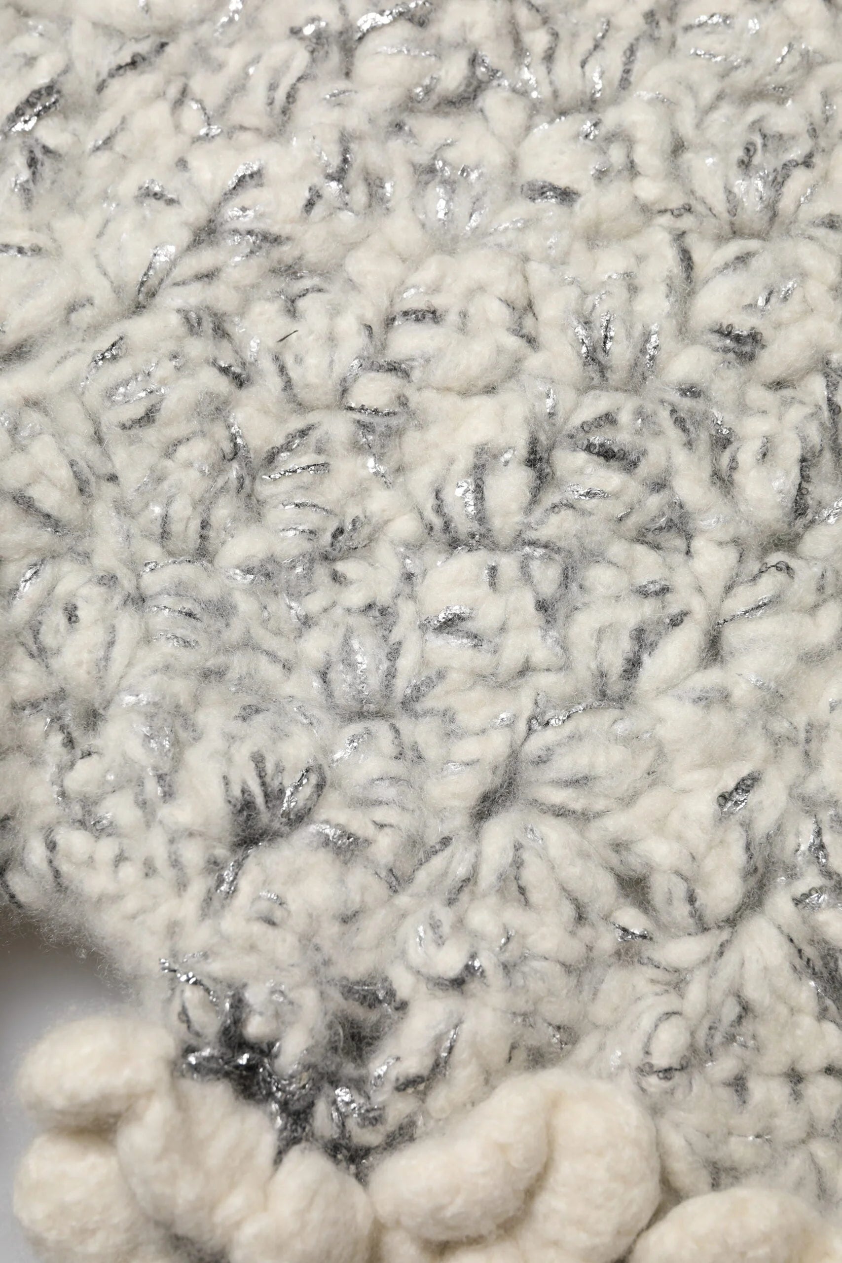 Dolce & Gabbana Metallic Bouclé Knit Cashmere Ruffled Shorts - IT38 | XS - Short Trousers