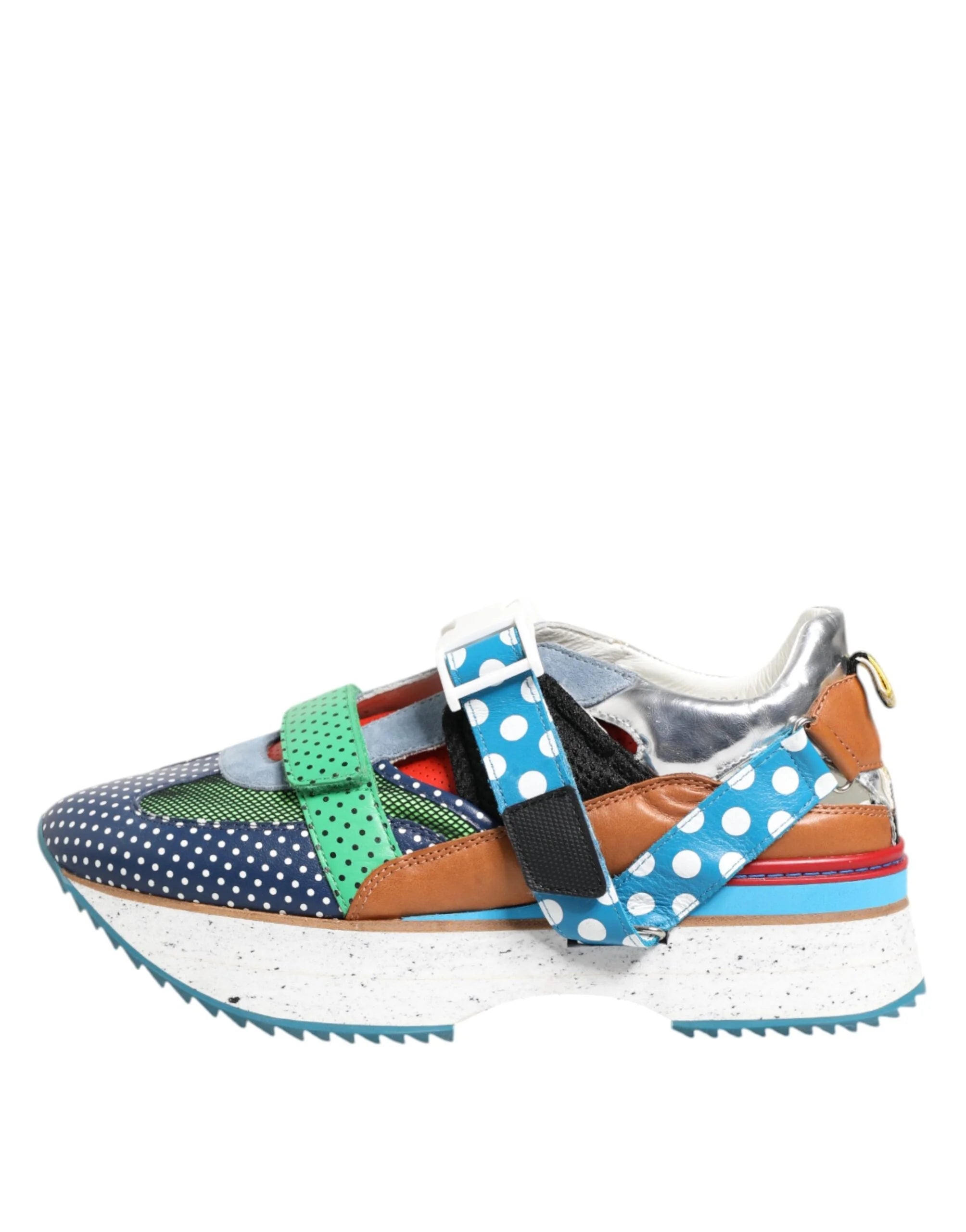 Van bovenaf bezien van Dolce & Gabbana heren sneakers met een branded inlegzool en gecoördineerd vetersysteem.