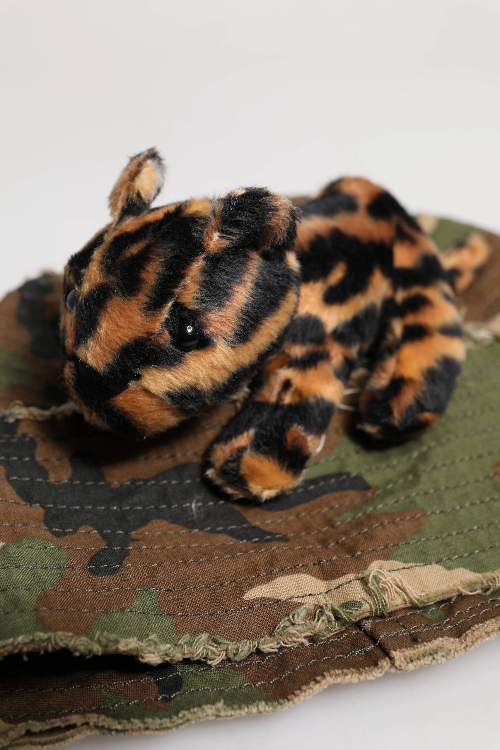 Dolce & Gabbana Multicolor Leopard Embellish Wide Brim Bucket Hat - Bucket Hats