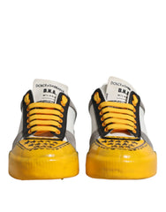 Dolce & Gabbana Miami low top sneakers in multicolor kalfshuid lederen, vooraanzicht, die het levendige paneelontwerp laten zien.