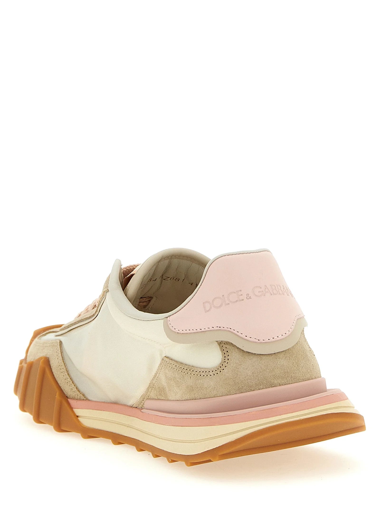 Πίσω όψη sneakers Dolce & Gabbana που αναδεικνύει τη δομική στήριξη της φτέρνας και την πολυτελή ιταλική δεξιοτεχνία.