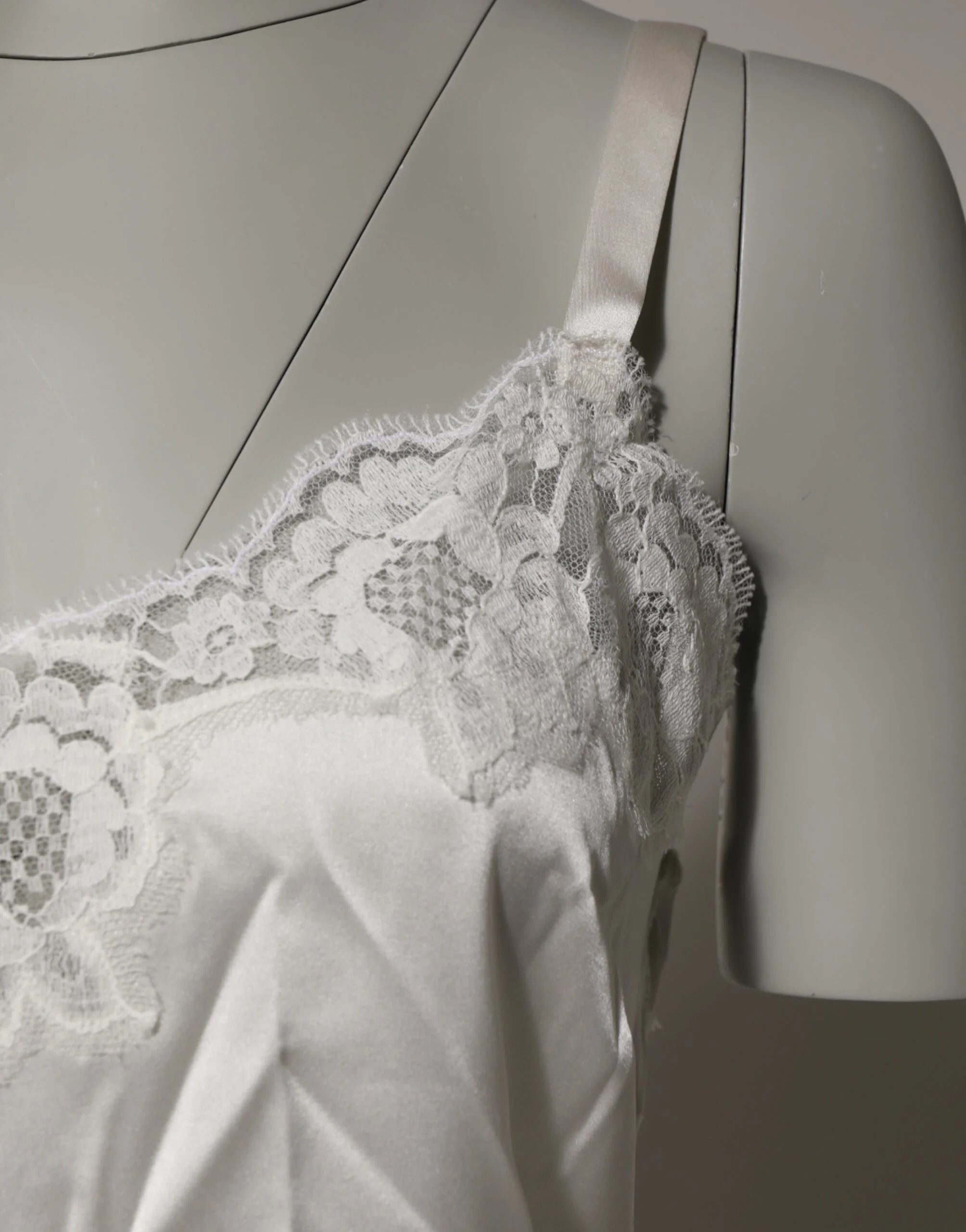 Dolce & Gabbana Off White Floral Lace Tank Lingerie Top Underwear - IT3 | M - Camisoles