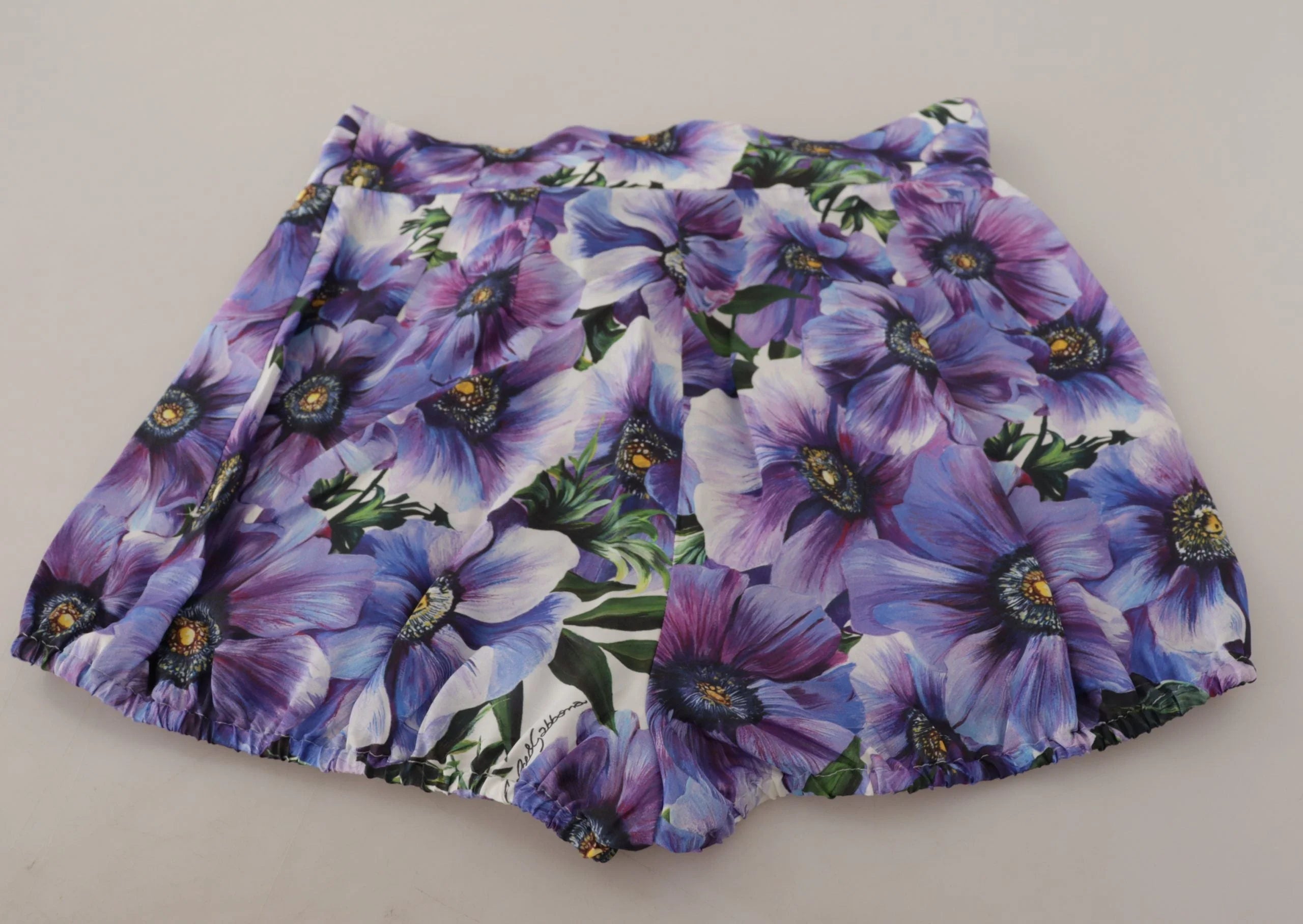 Dolce & Gabbana Purple Anemone High Waist Hot Pants Shorts - IT42|M - Short Trousers