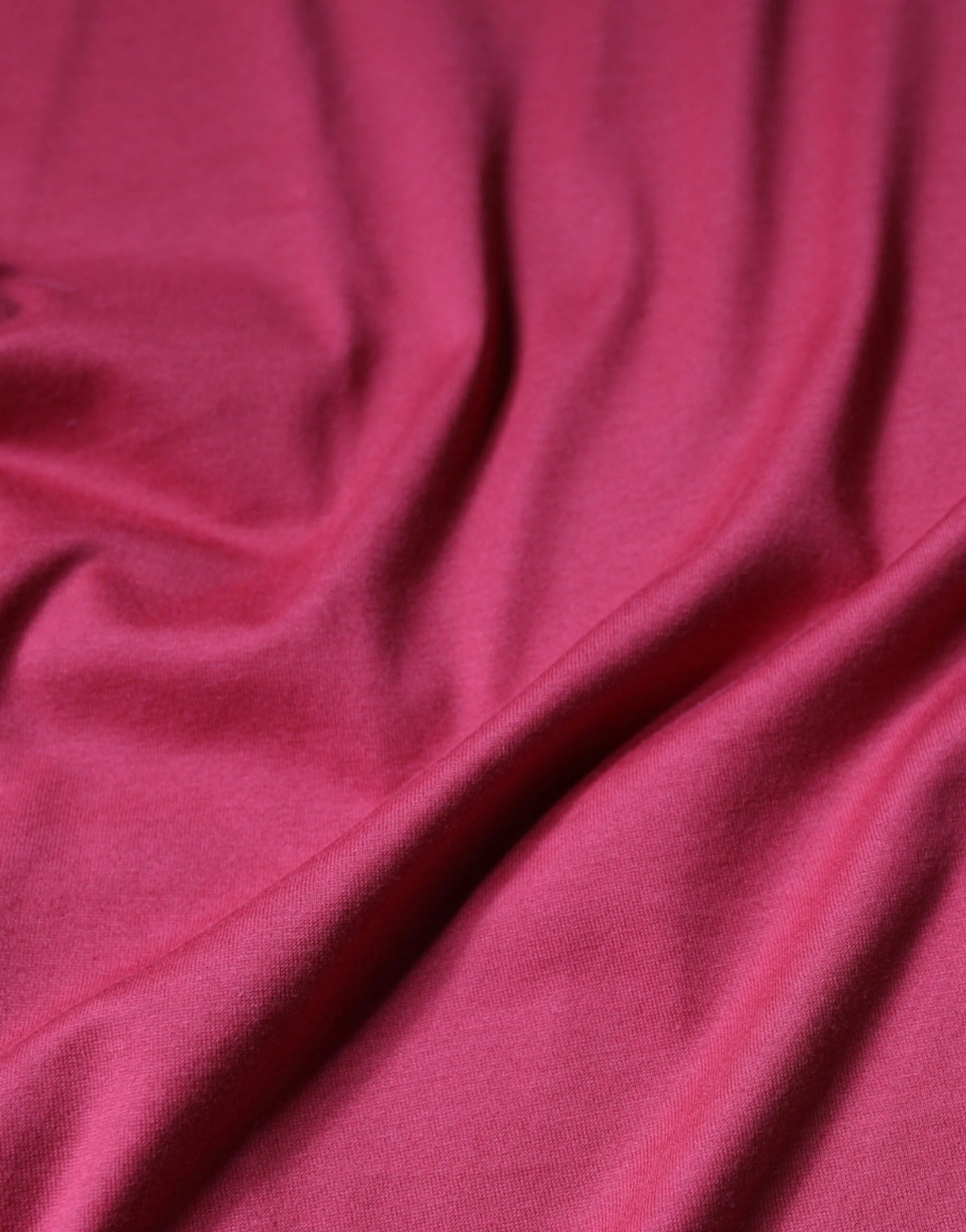 Dolce & Gabbana Red Cotton DG Logo Print Crew Neck T-shirt - IT48 | M - T-Shirts