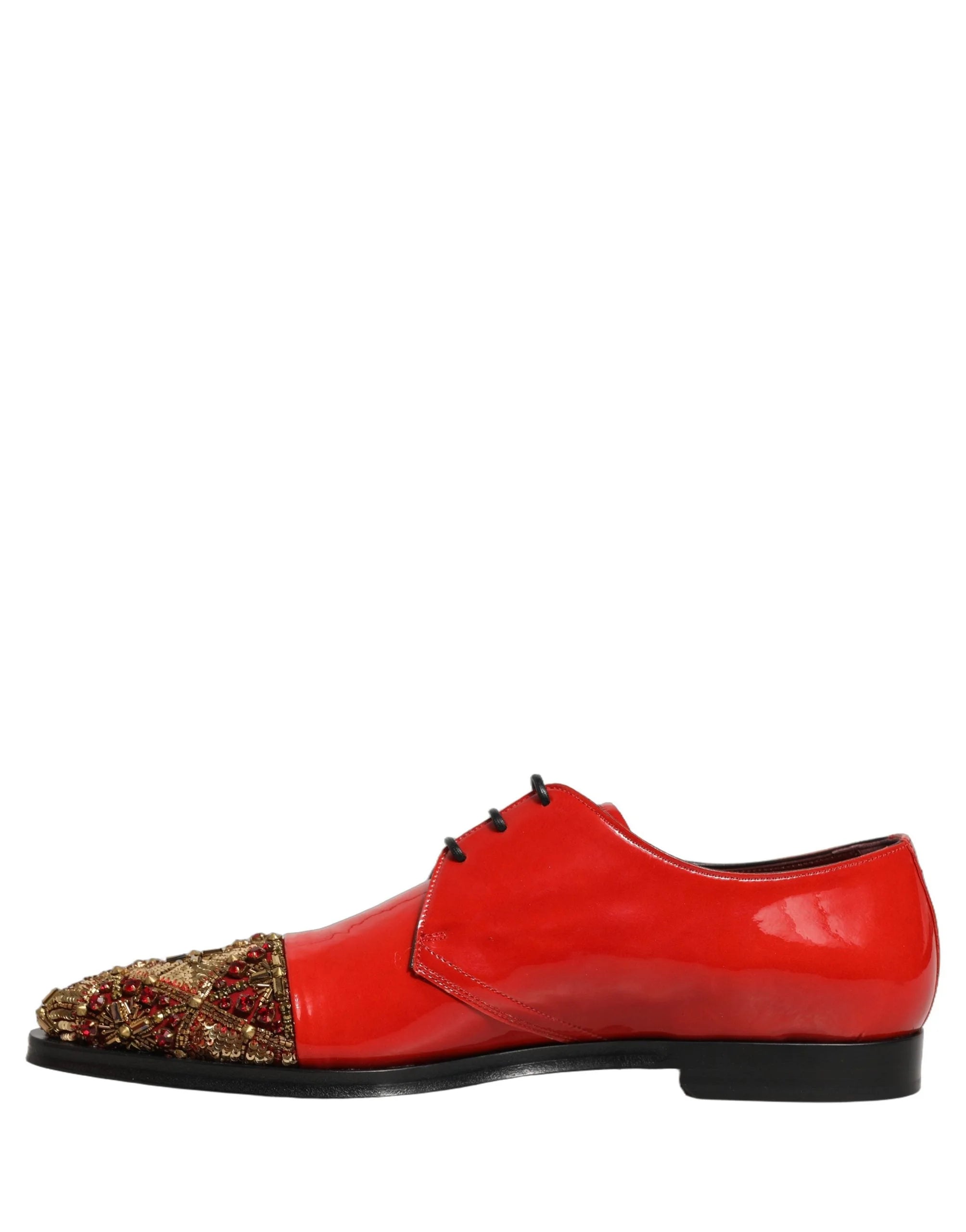 Imagen detallada del interior de cuero y el logotipo de Dolce & Gabbana en dorado en la plantilla.