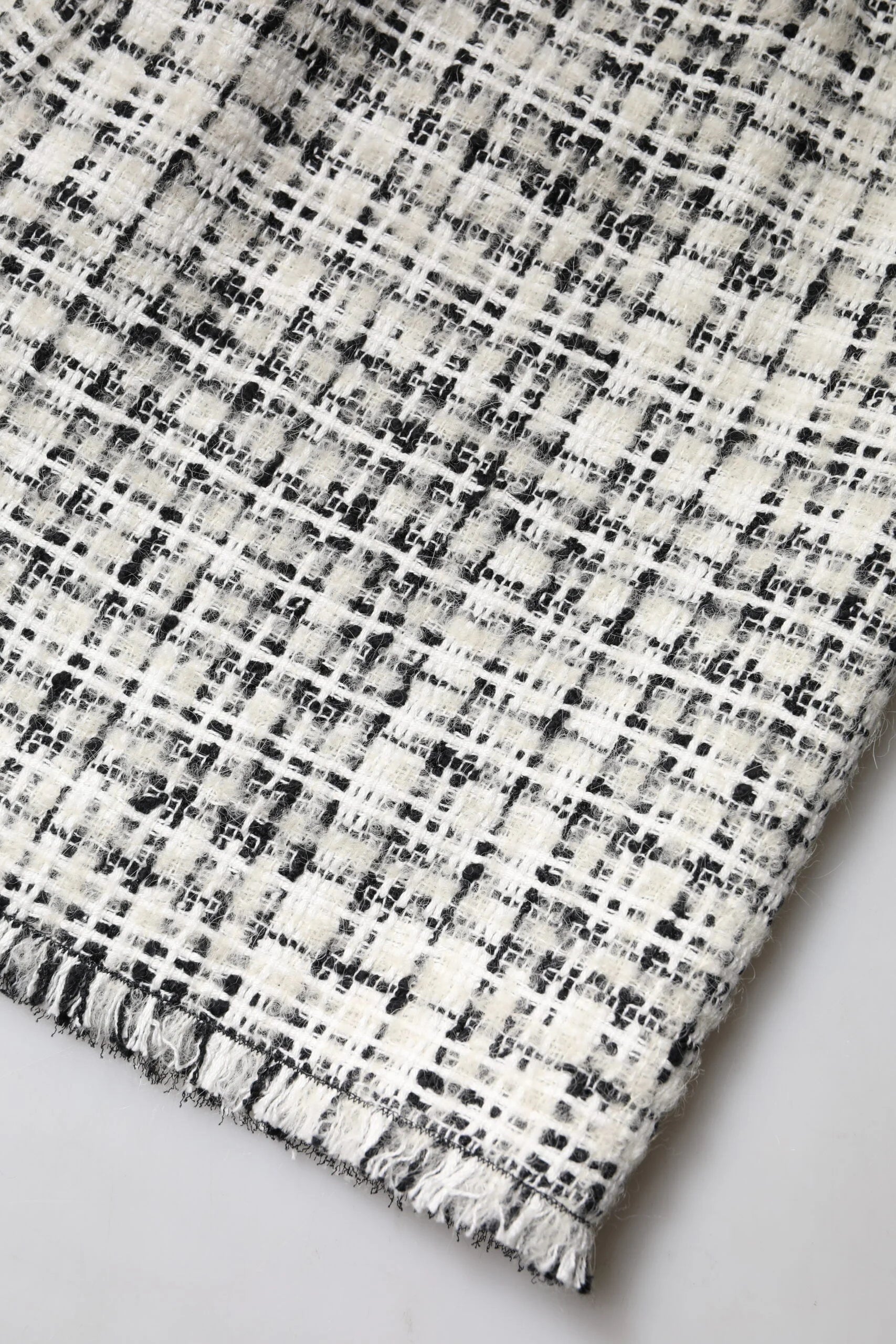 Dolce & Gabbana White Black High Waist Tartan Tweed Mini Skirt - IT42|M - Skirts