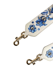 A Dolce & Gabbana luxus fehér bőr táskapánt hátoldala, amelyen tiszta varrások és prémium kivitel látható.