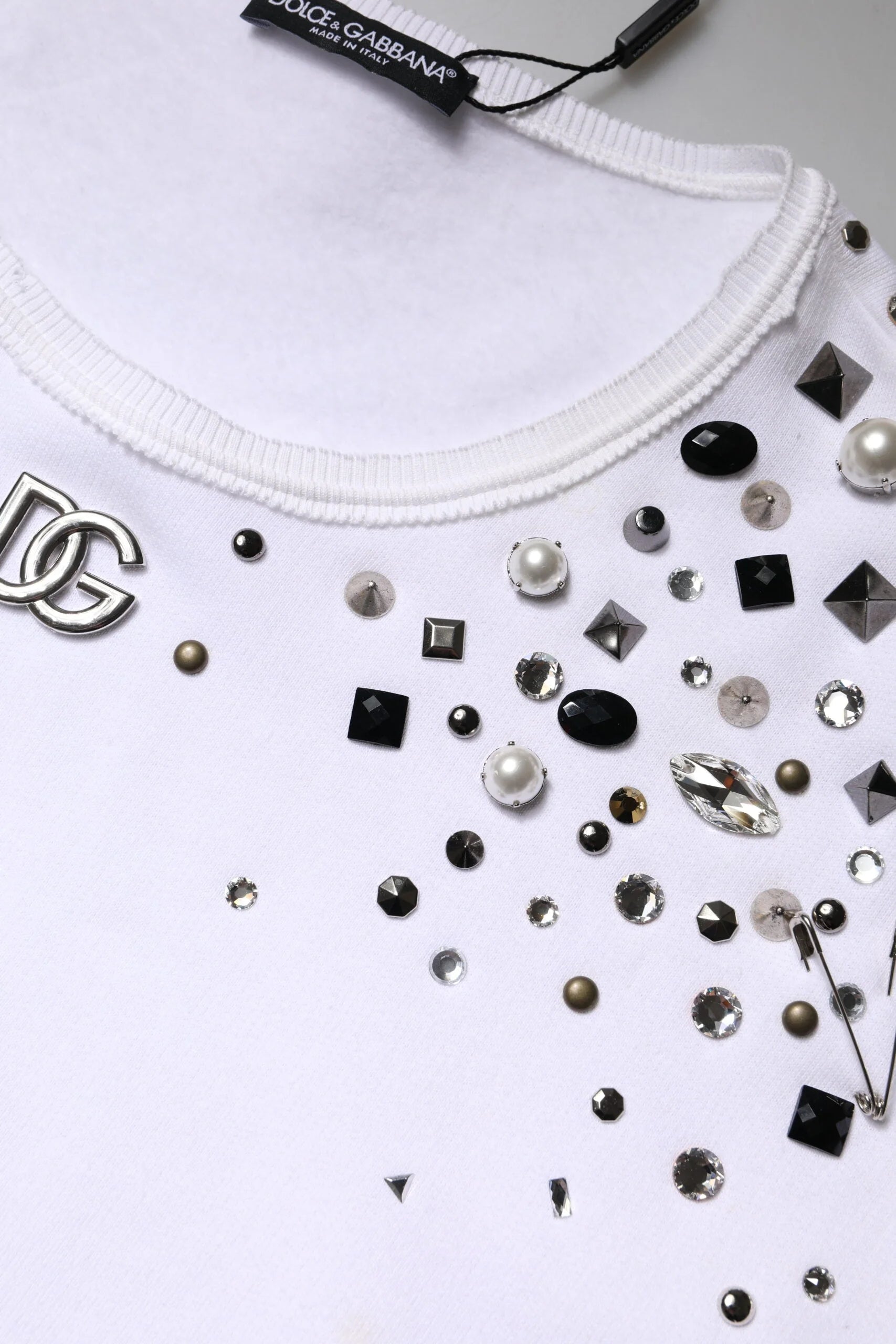 Dolce & Gabbana White Embellished Long Sleeve Cropped Sweater - IT40|S - Sweaters