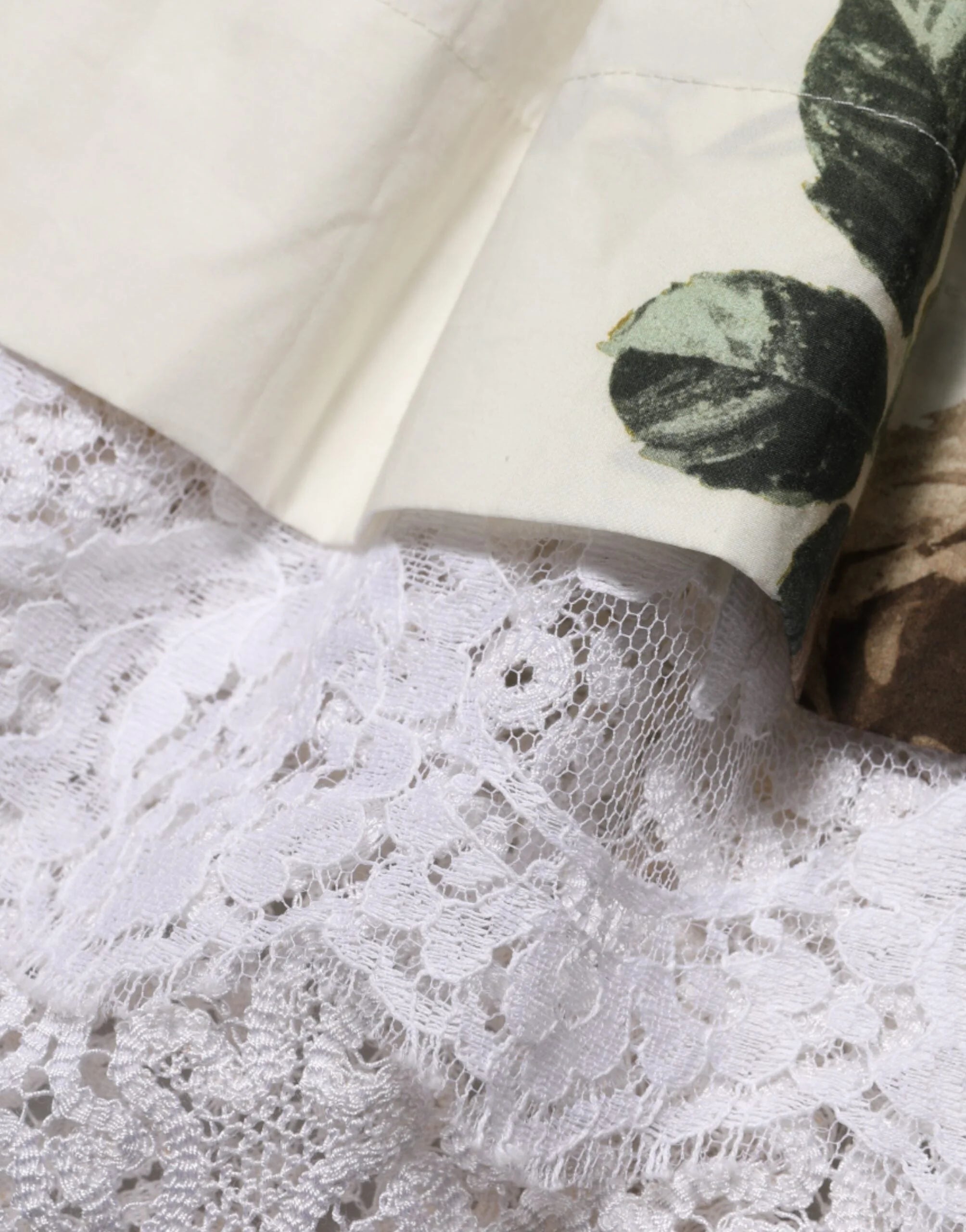 Dolce & Gabbana White Floral Lace Off Shoulder Mini Dress - IT40|S - Dresses