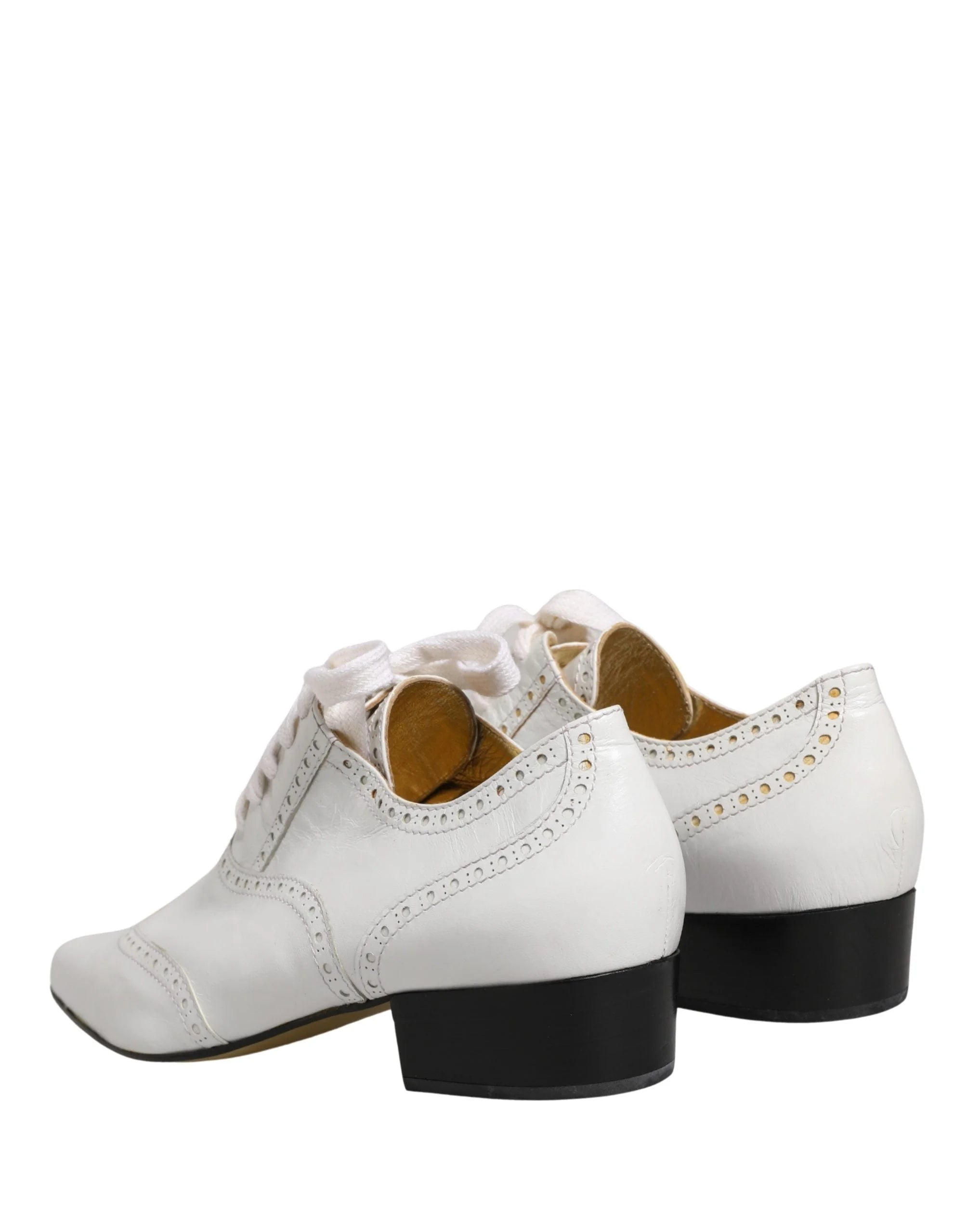 Dolce & Gabbana fehér bőr oxford cipők, lakkeselyűs fűzővel - EU39/US8.5