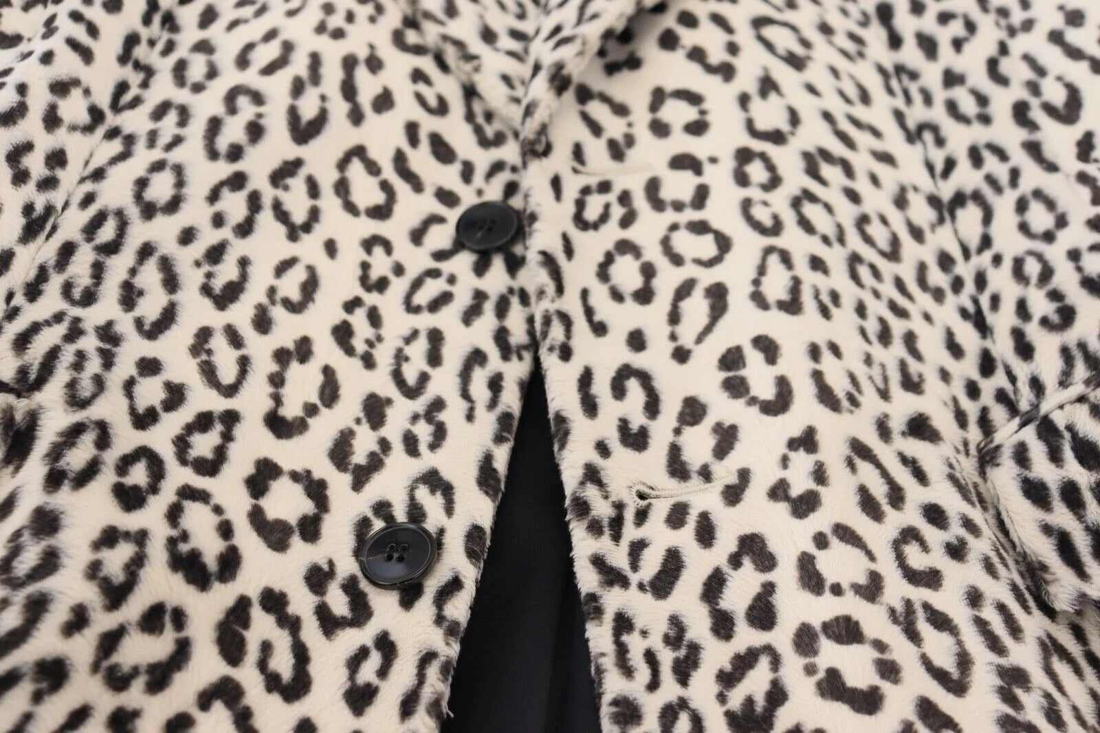 Dolce & Gabbana White Leopard Single Breasted Coat Blazer - IT50 | L - Sport Jackets