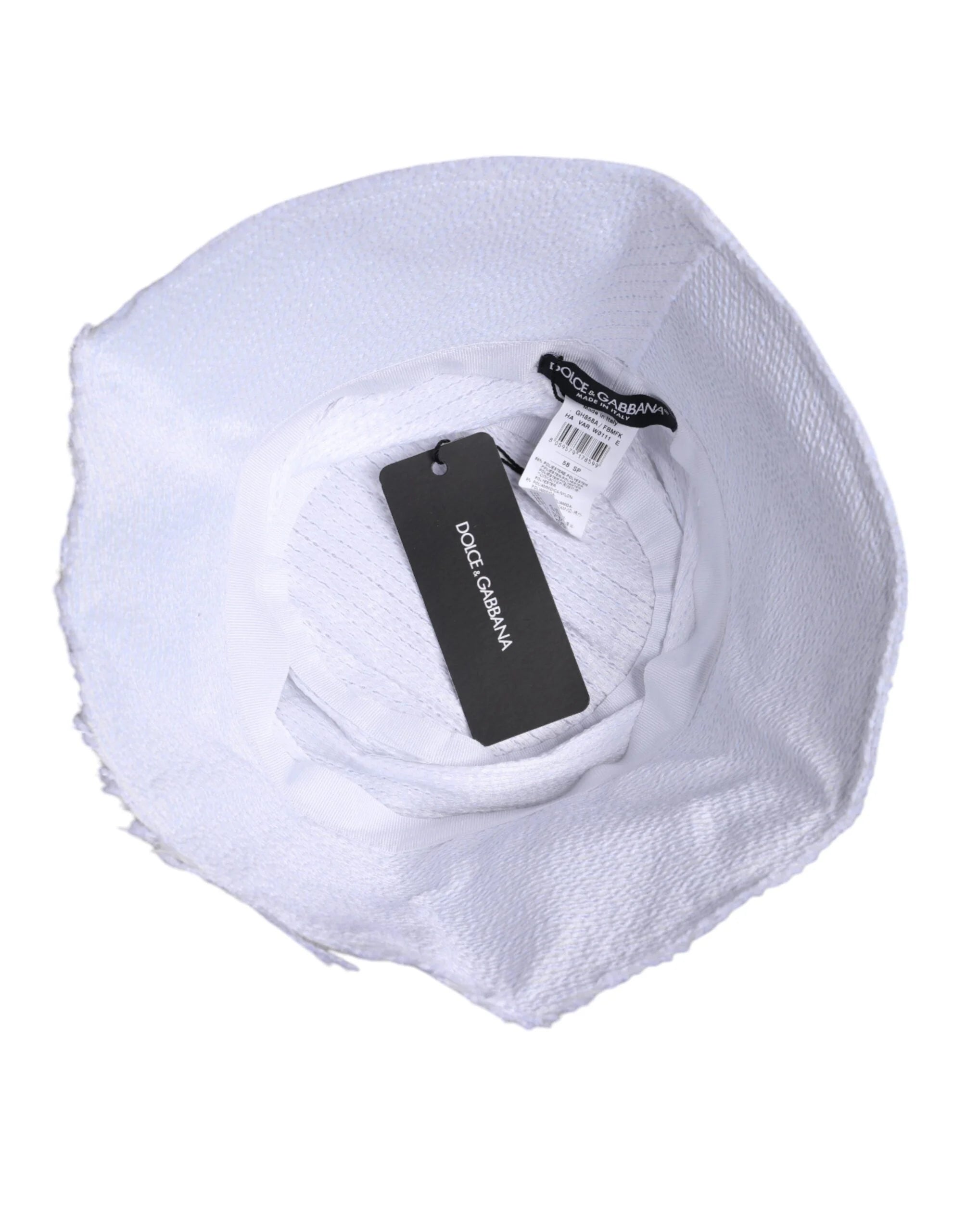 Detailný záber vnútornej podšívky a remeselného spracovania klobúka bucket Dolce & Gabbana so širokým okrajom.