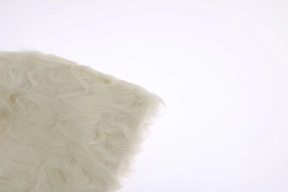 Dolce & Gabbana White Xiangao Lamb Fur Beanie - 56 cm|XS
